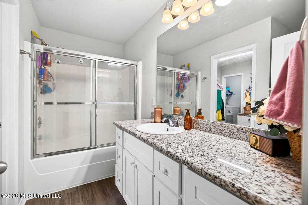 13301 Wisteria Drive Property Photo 17