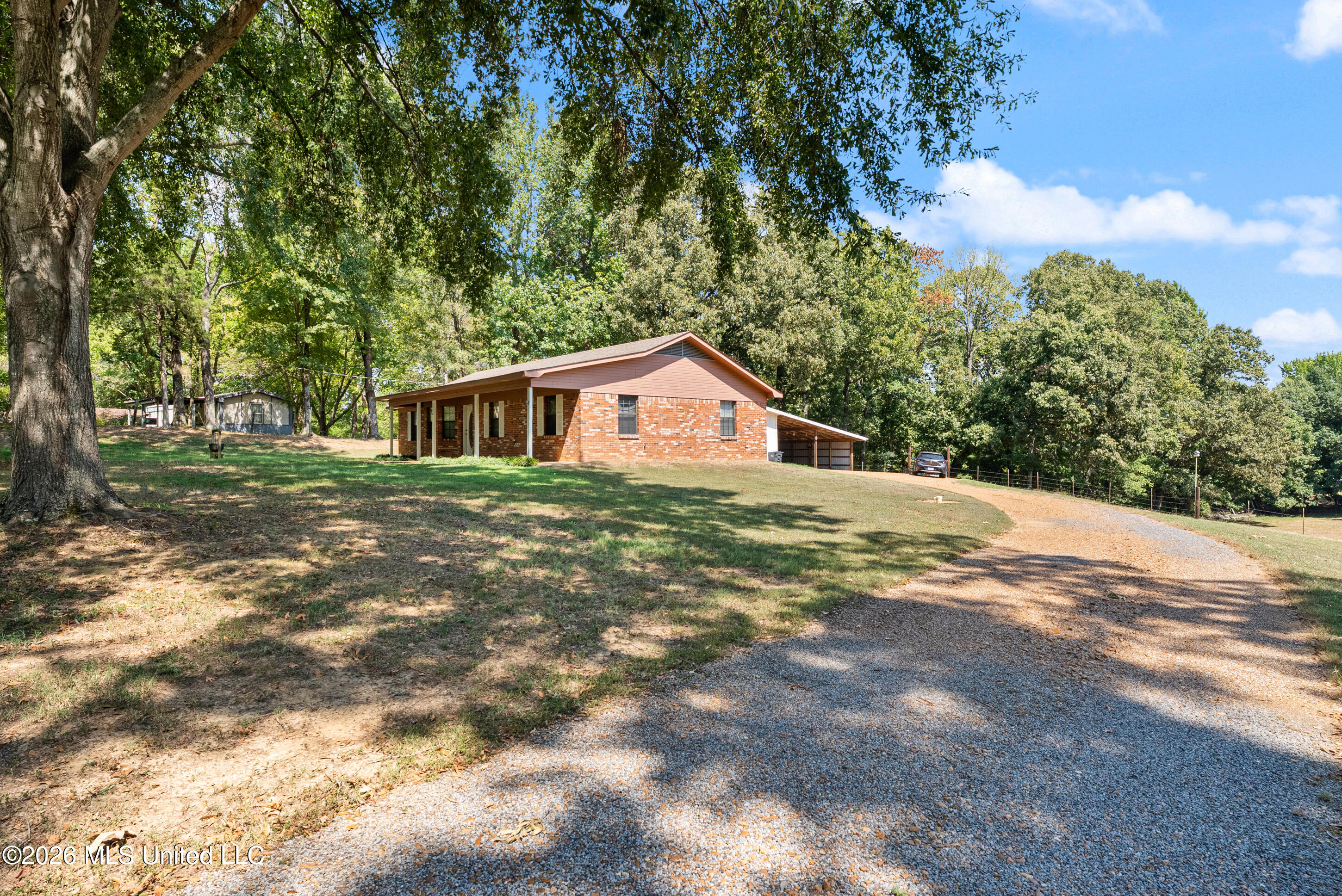 2326 Bluegoose Road Property Photo 4