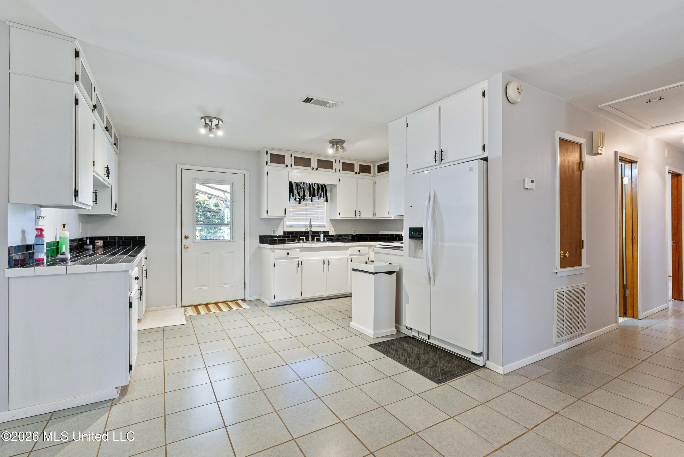 2326 Bluegoose Road Property Photo 10