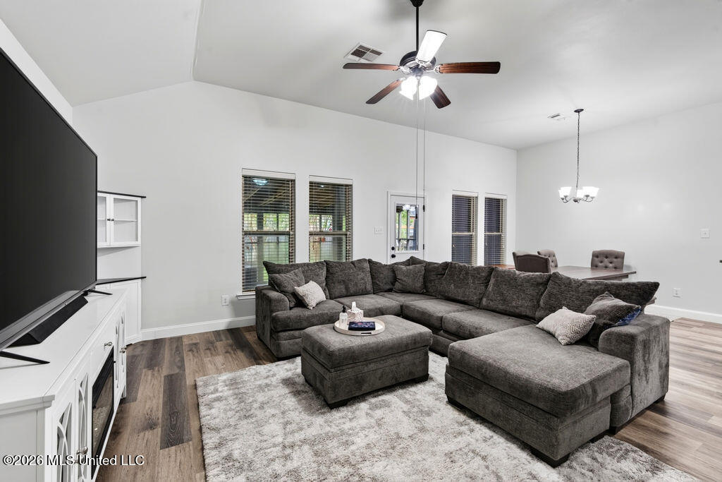 13347 Hilliard Street Property Photo 6