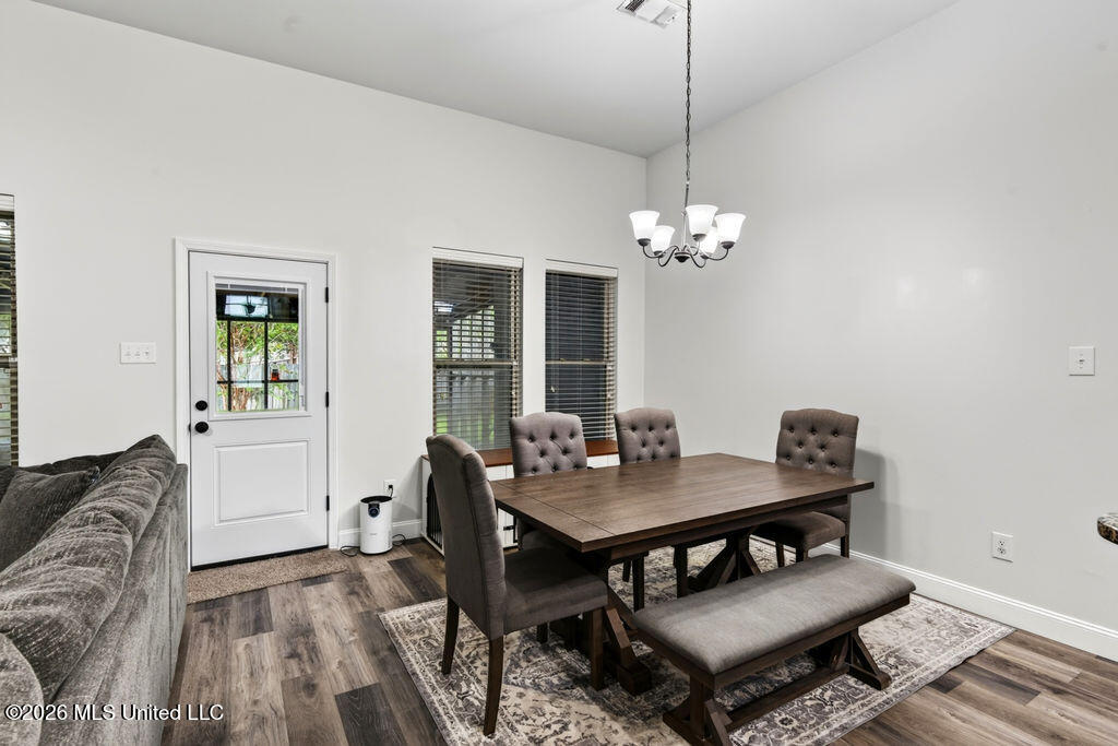 13347 Hilliard Street Property Photo 8