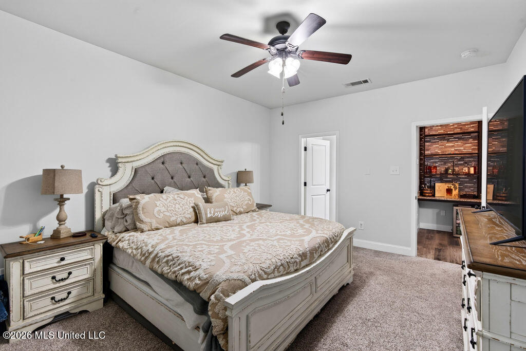 13347 Hilliard Street Property Photo 18