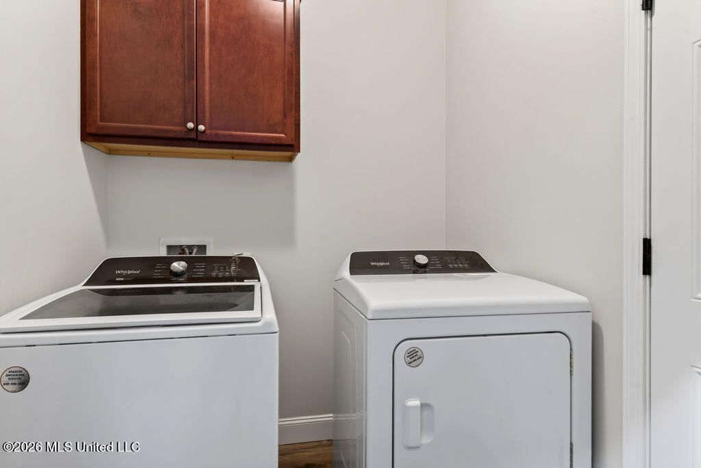 13347 Hilliard Street Property Photo 25