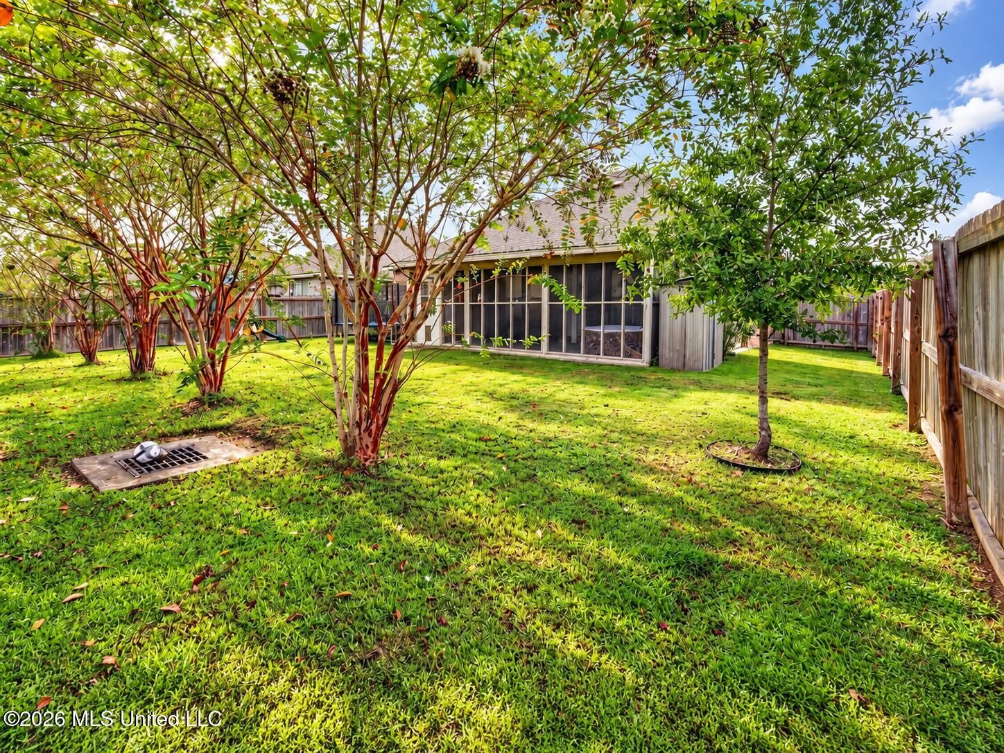 13347 Hilliard Street Property Photo 37