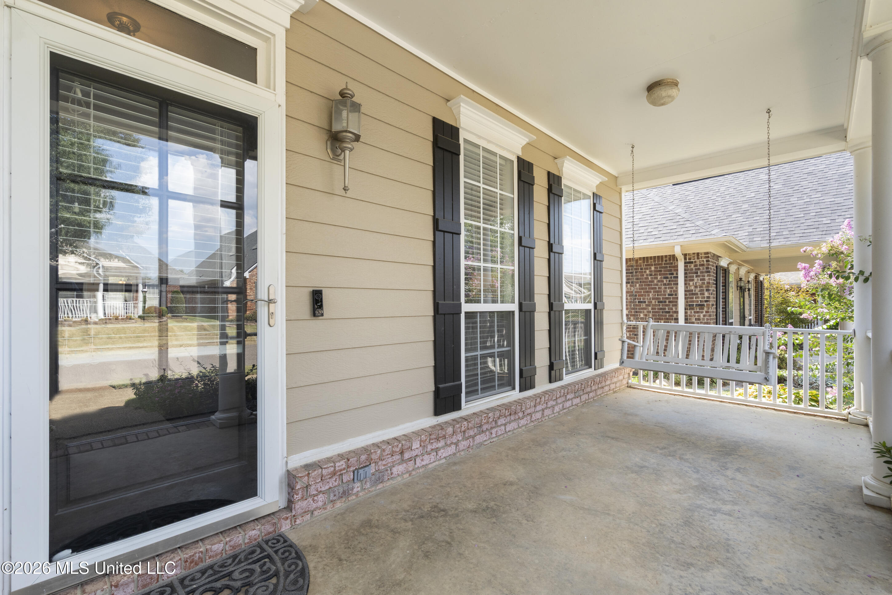 4665 Stone Cross Drive Property Photo 2