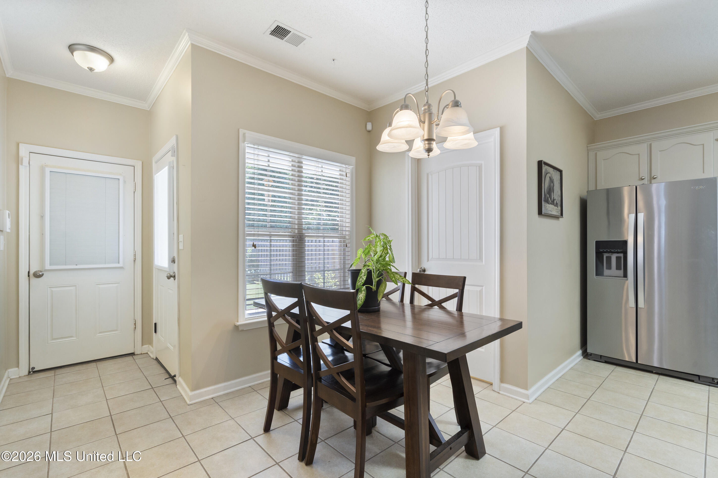 4665 Stone Cross Drive Property Photo 9