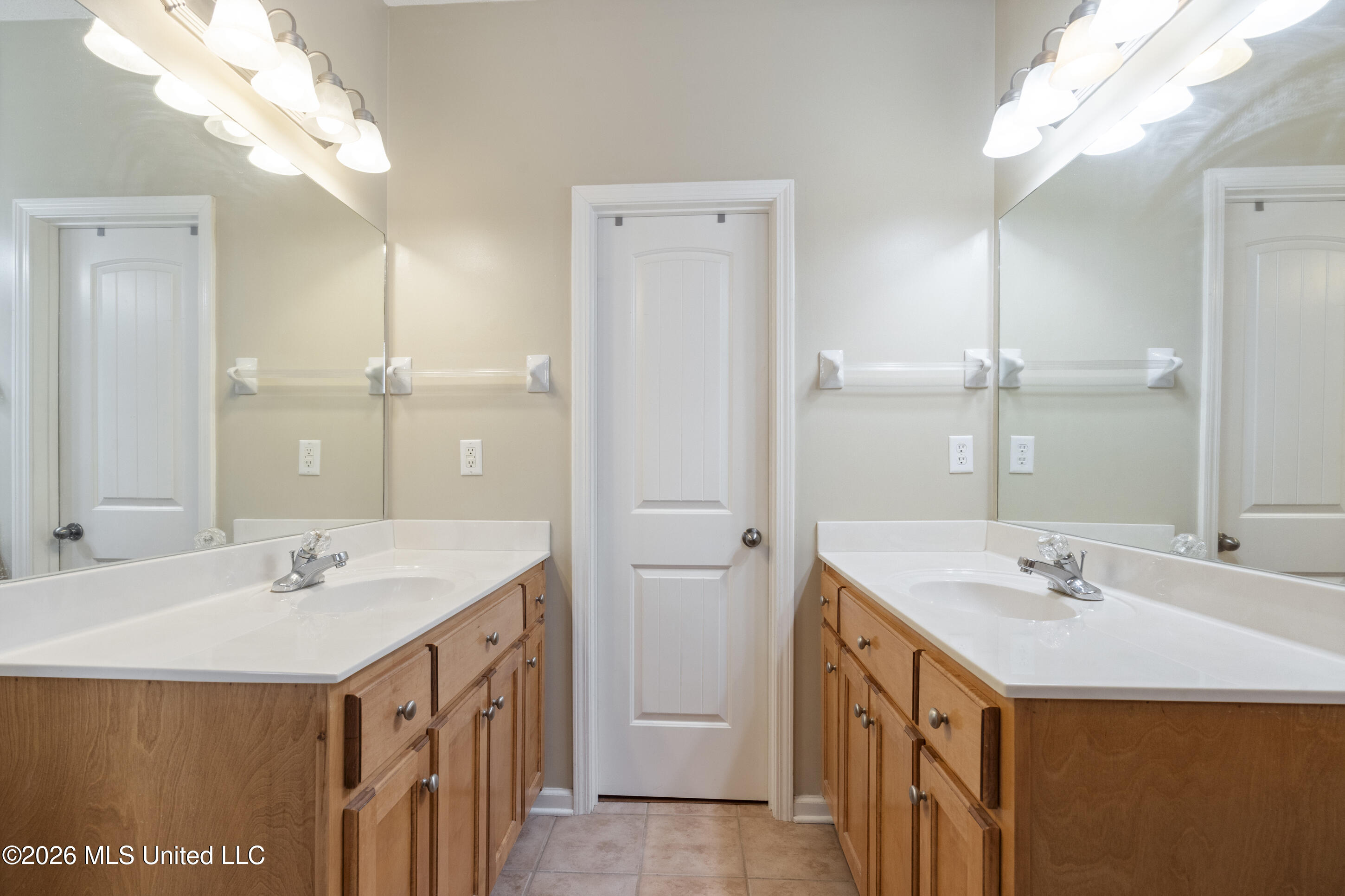 4665 Stone Cross Drive Property Photo 17