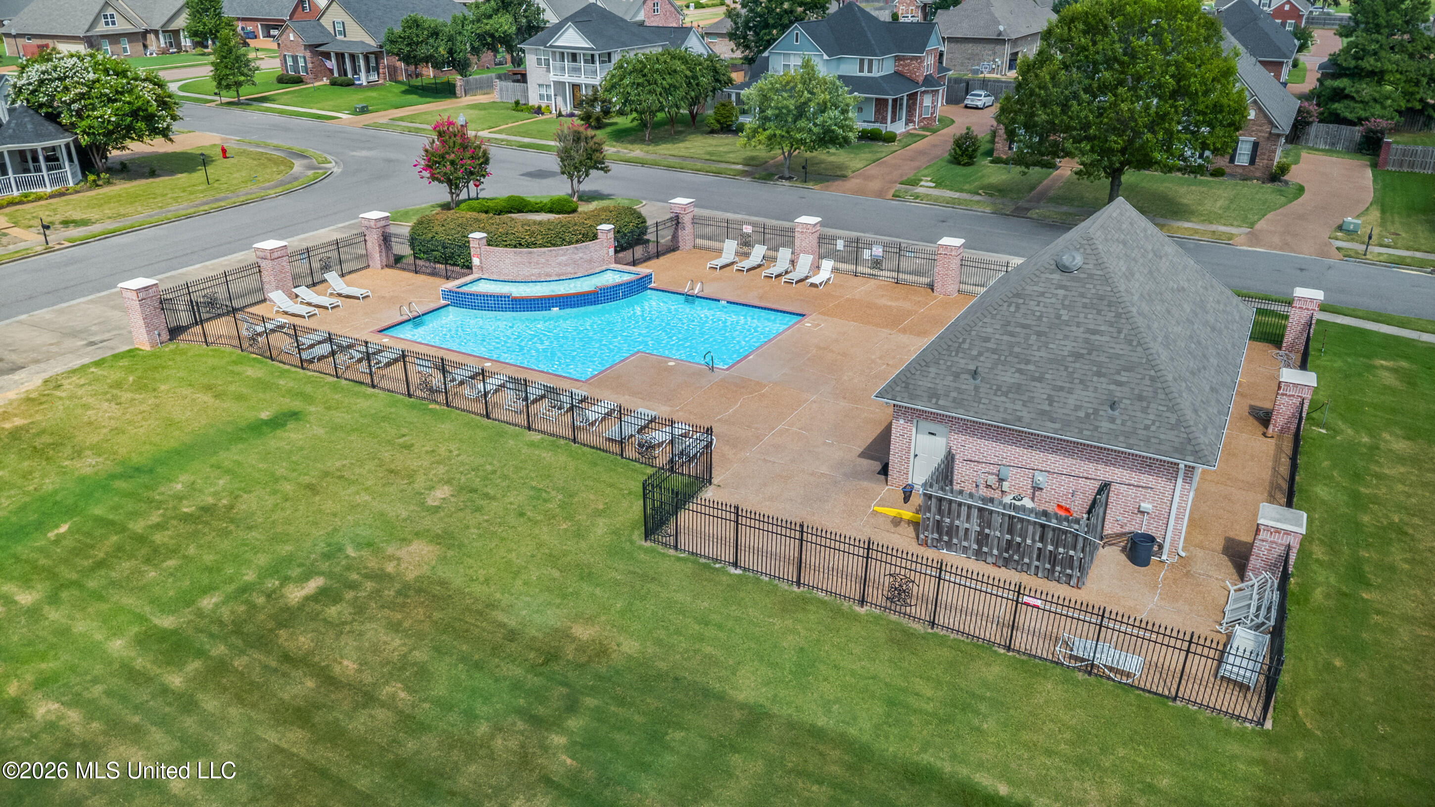 4665 Stone Cross Drive Property Photo 39