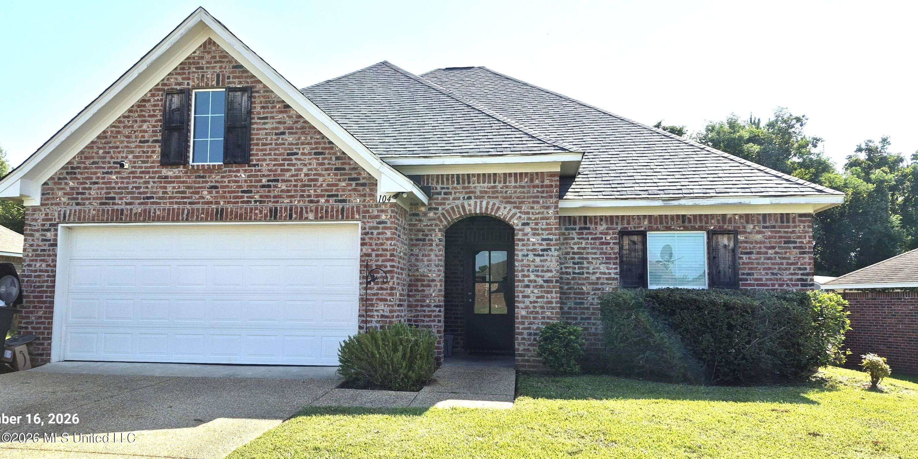 104 Beechwood Circle Property Photo 1