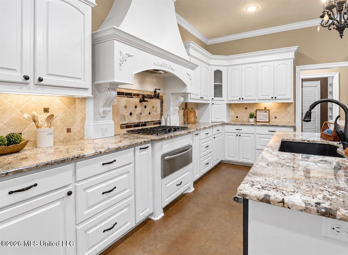 166 Stratford Drive Property Photo 11