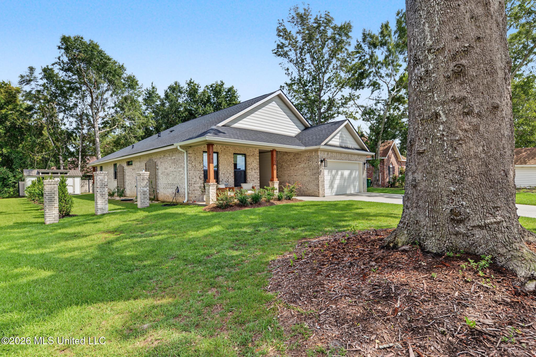 1708 Pelican Avenue Property Photo 2