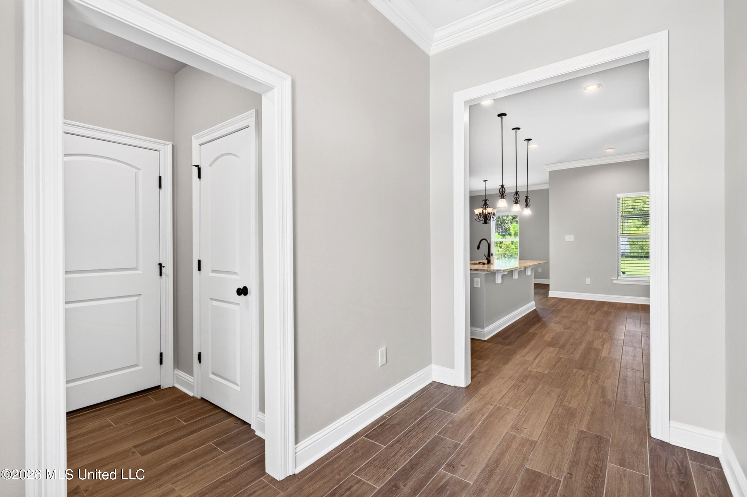 11816 Smokey Court Property Photo 5
