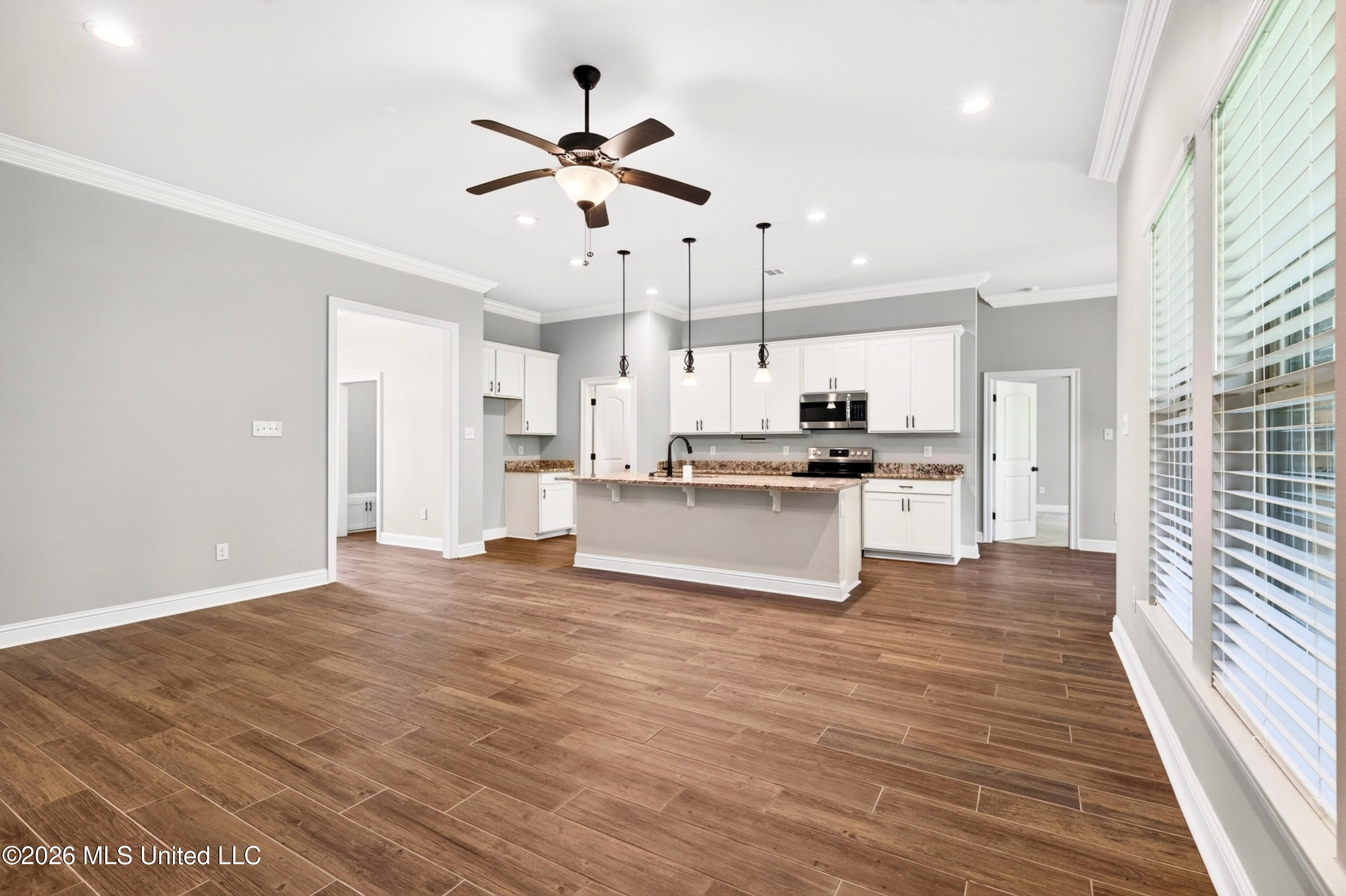 11816 Smokey Court Property Photo 9