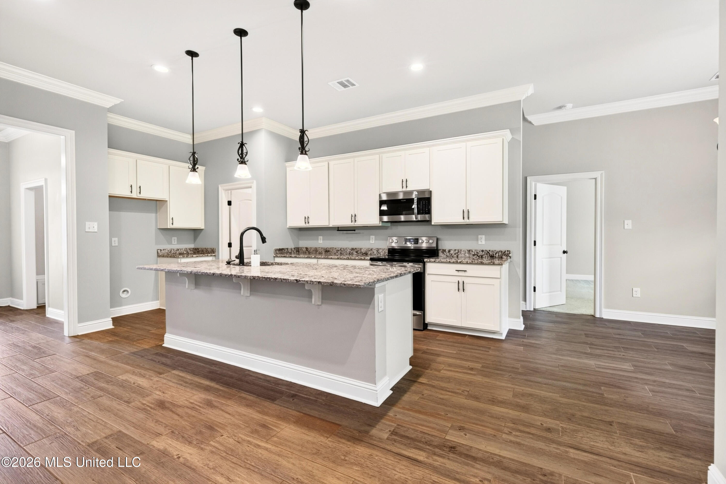 11816 Smokey Court Property Photo 12