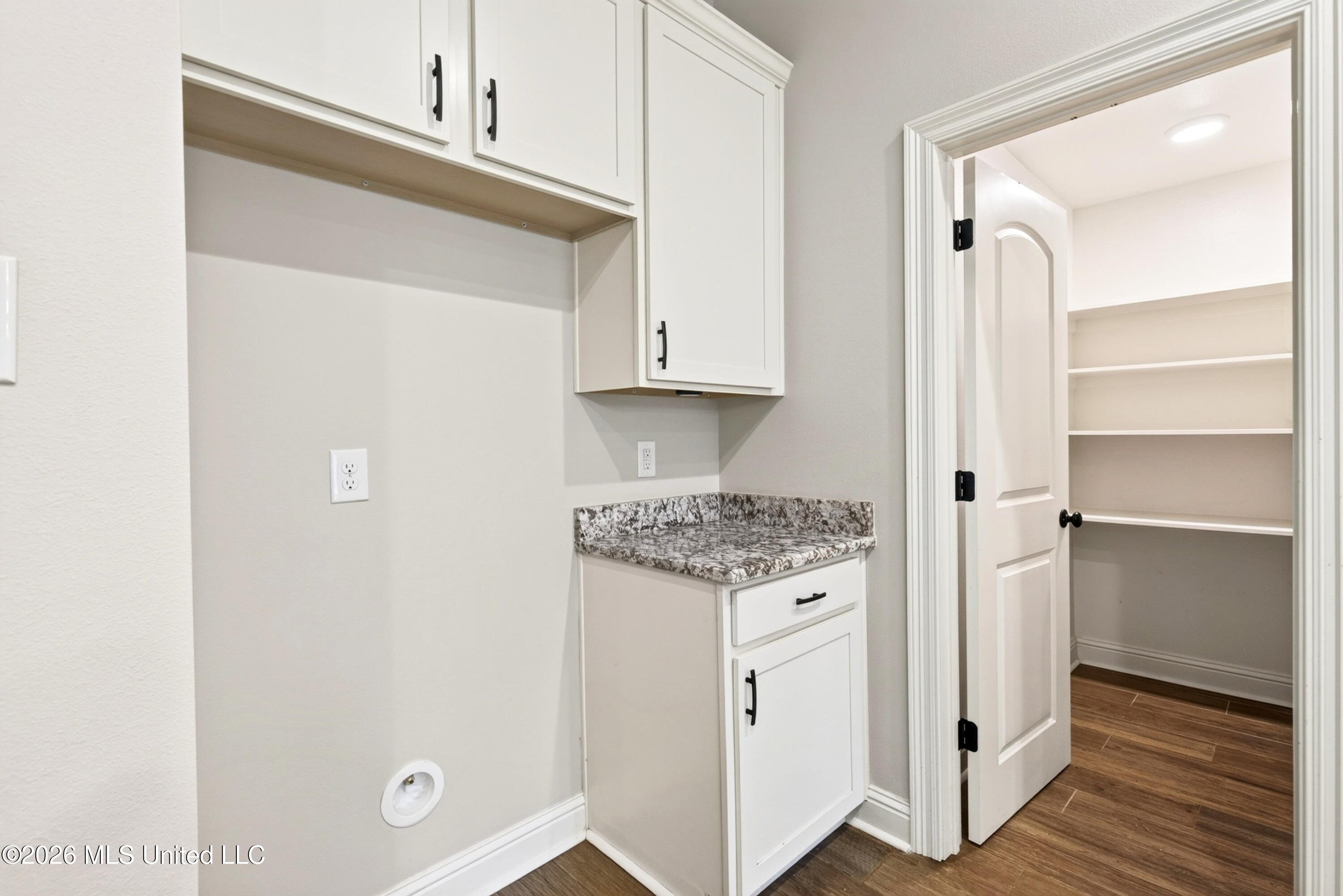 11816 Smokey Court Property Photo 15
