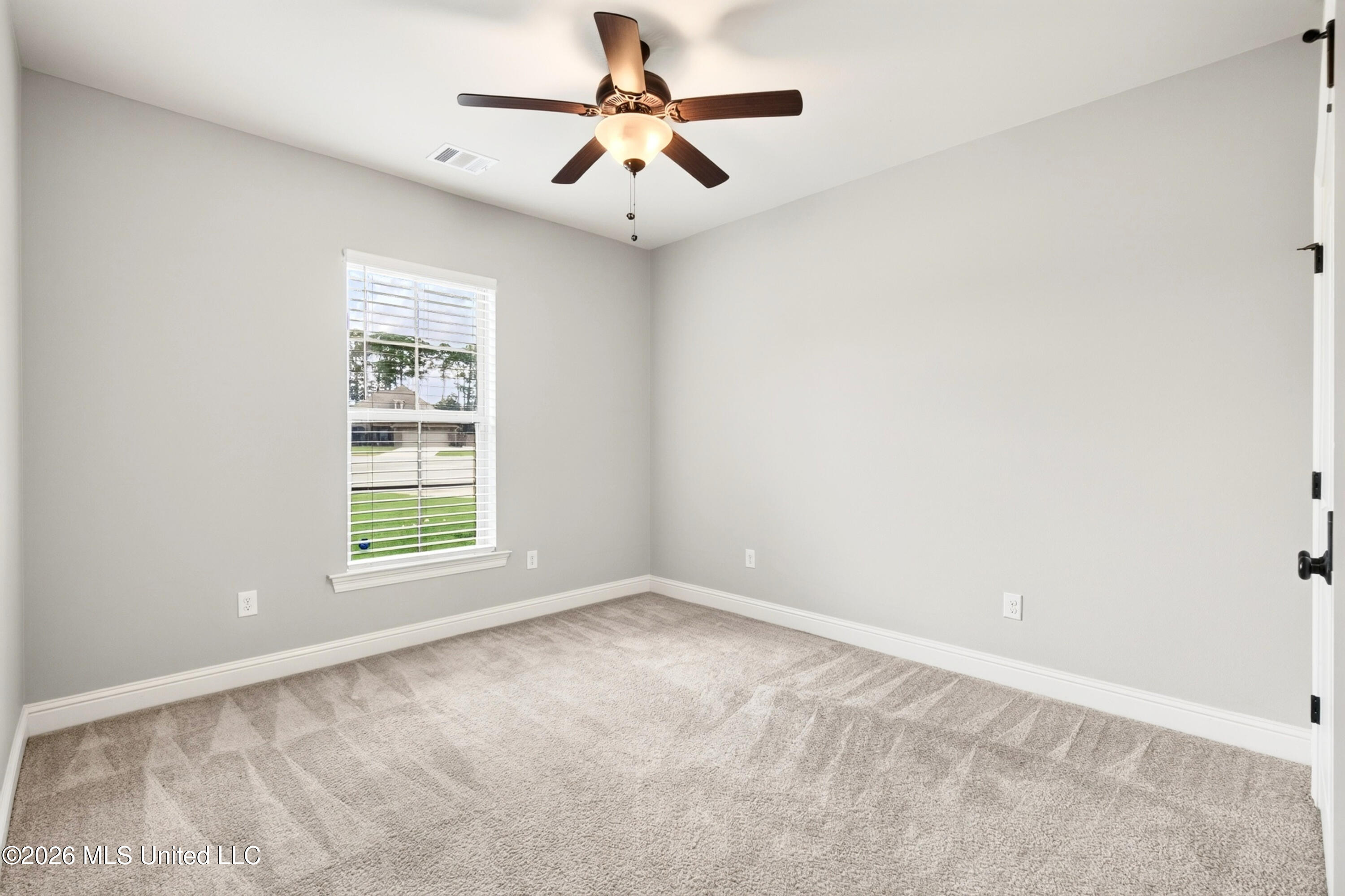11816 Smokey Court Property Photo 32