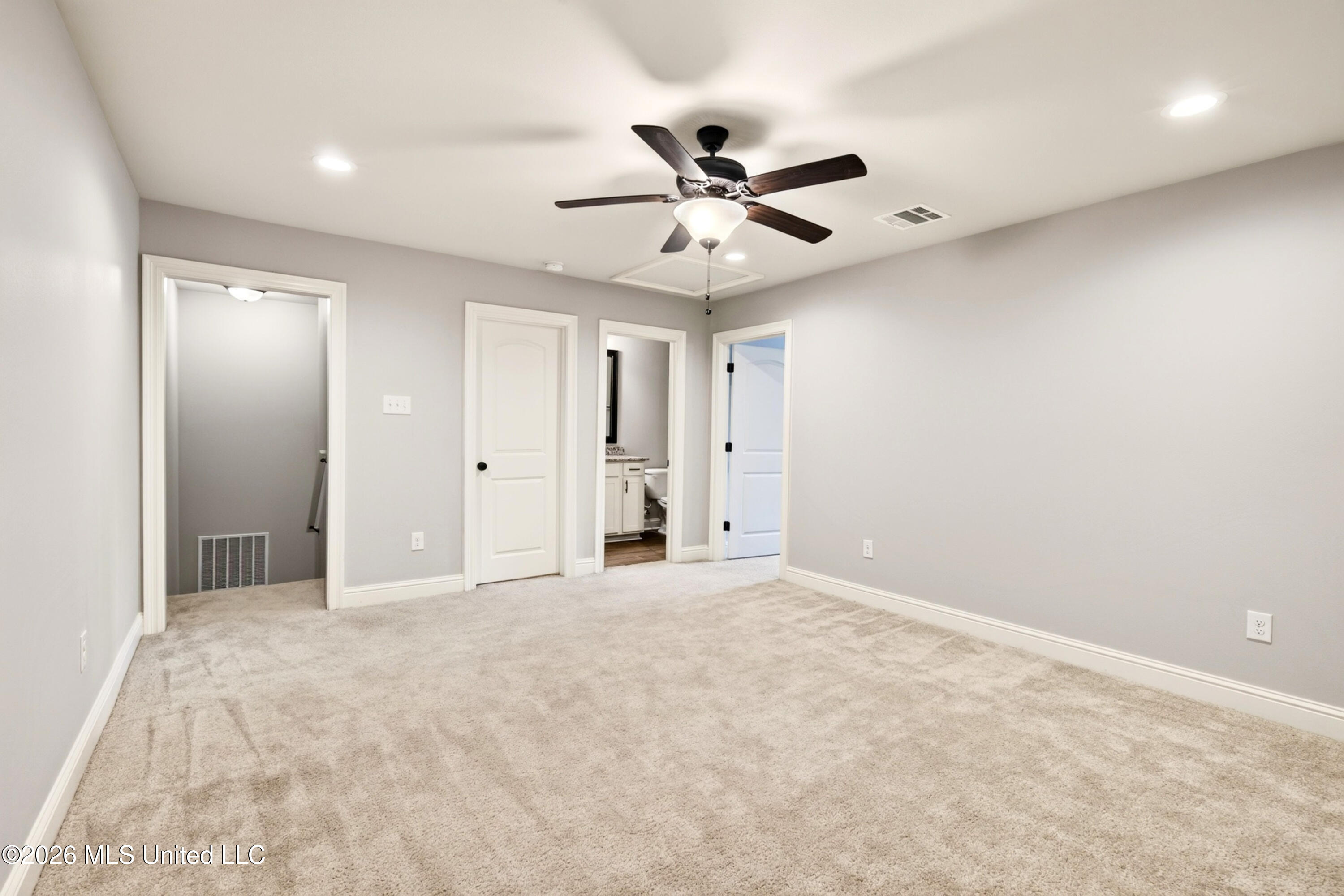 11816 Smokey Court Property Photo 37