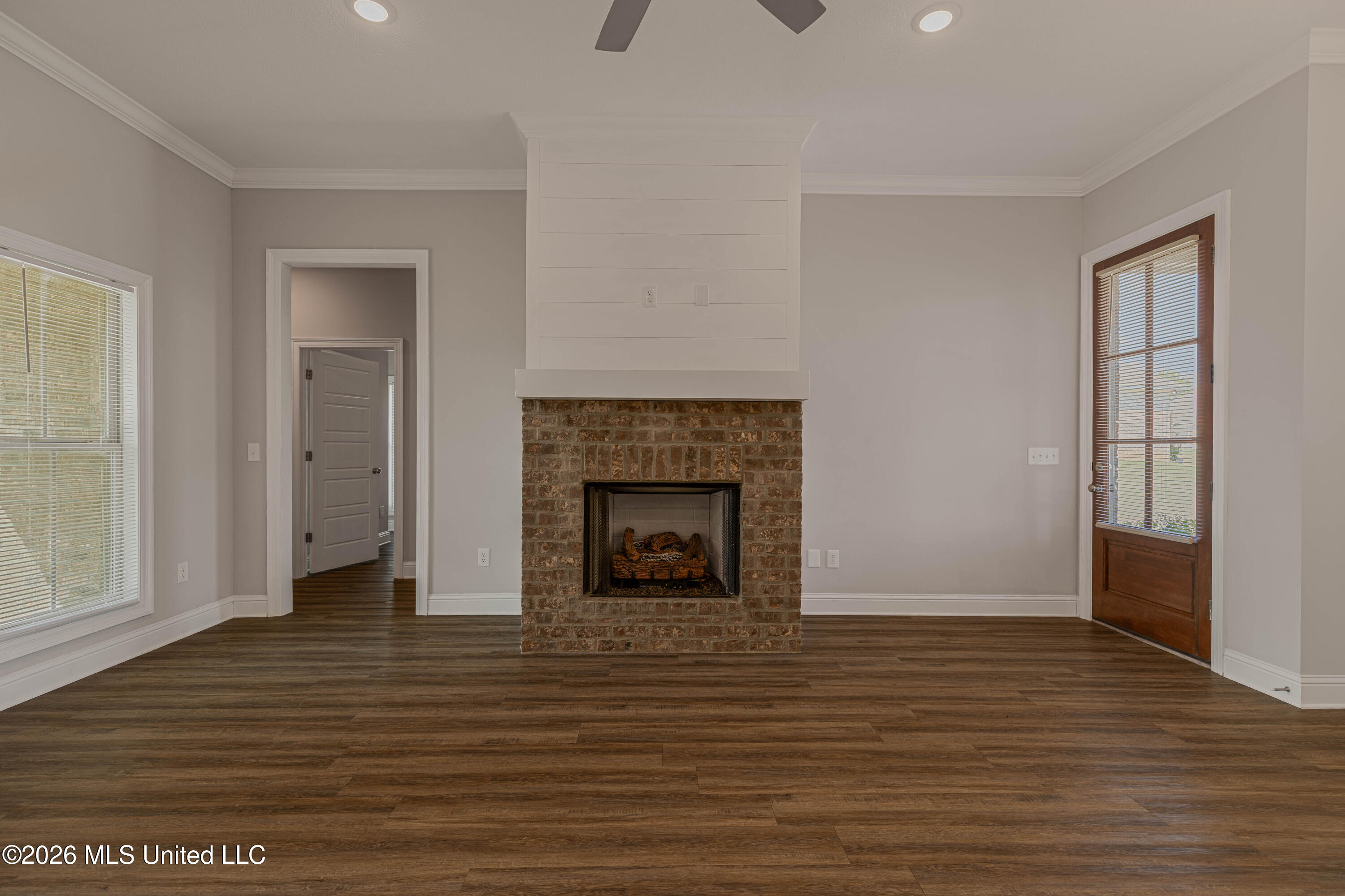 203 Silver Maple Place Property Photo 15