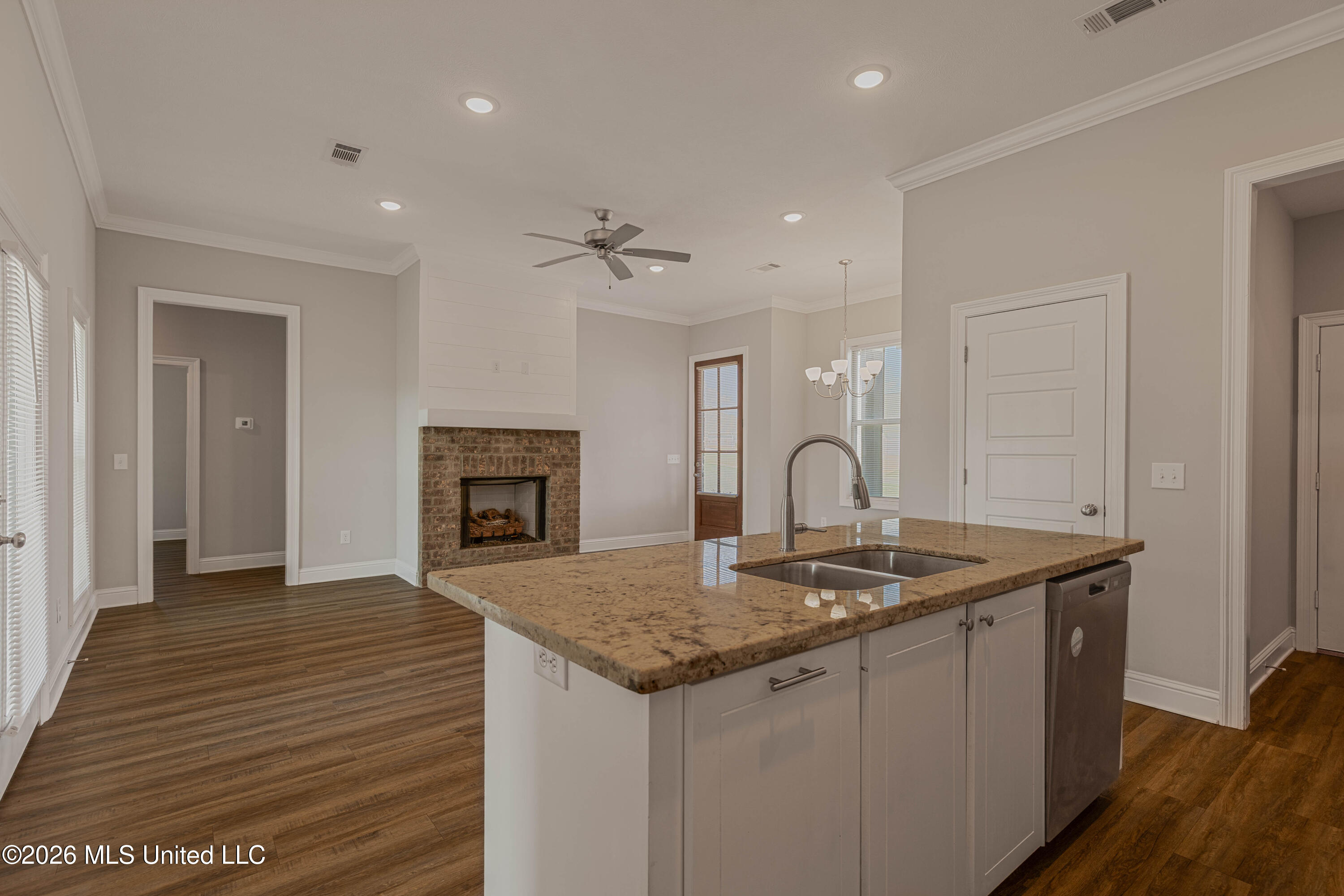 203 Silver Maple Place Property Photo 21