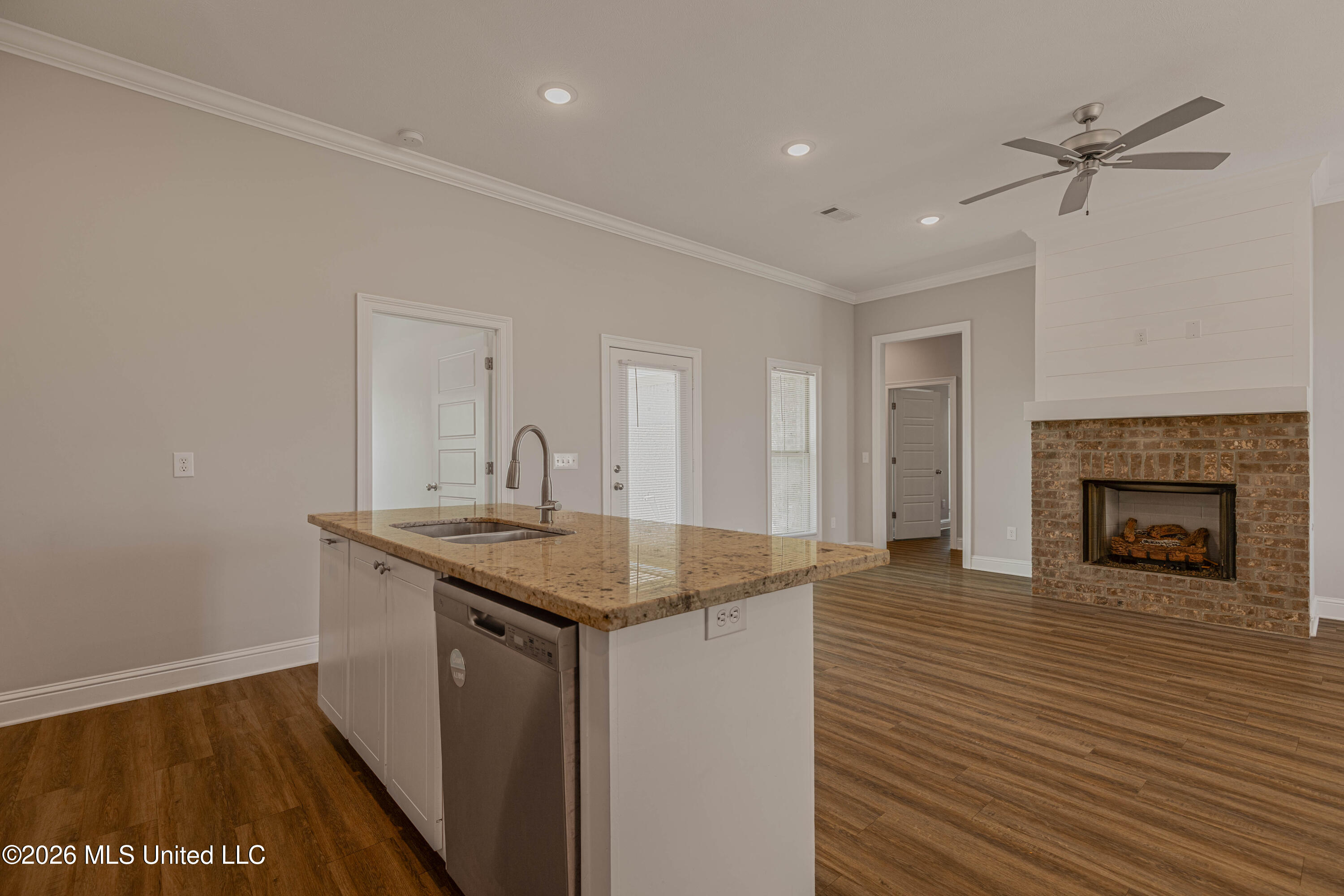 203 Silver Maple Place Property Photo 22