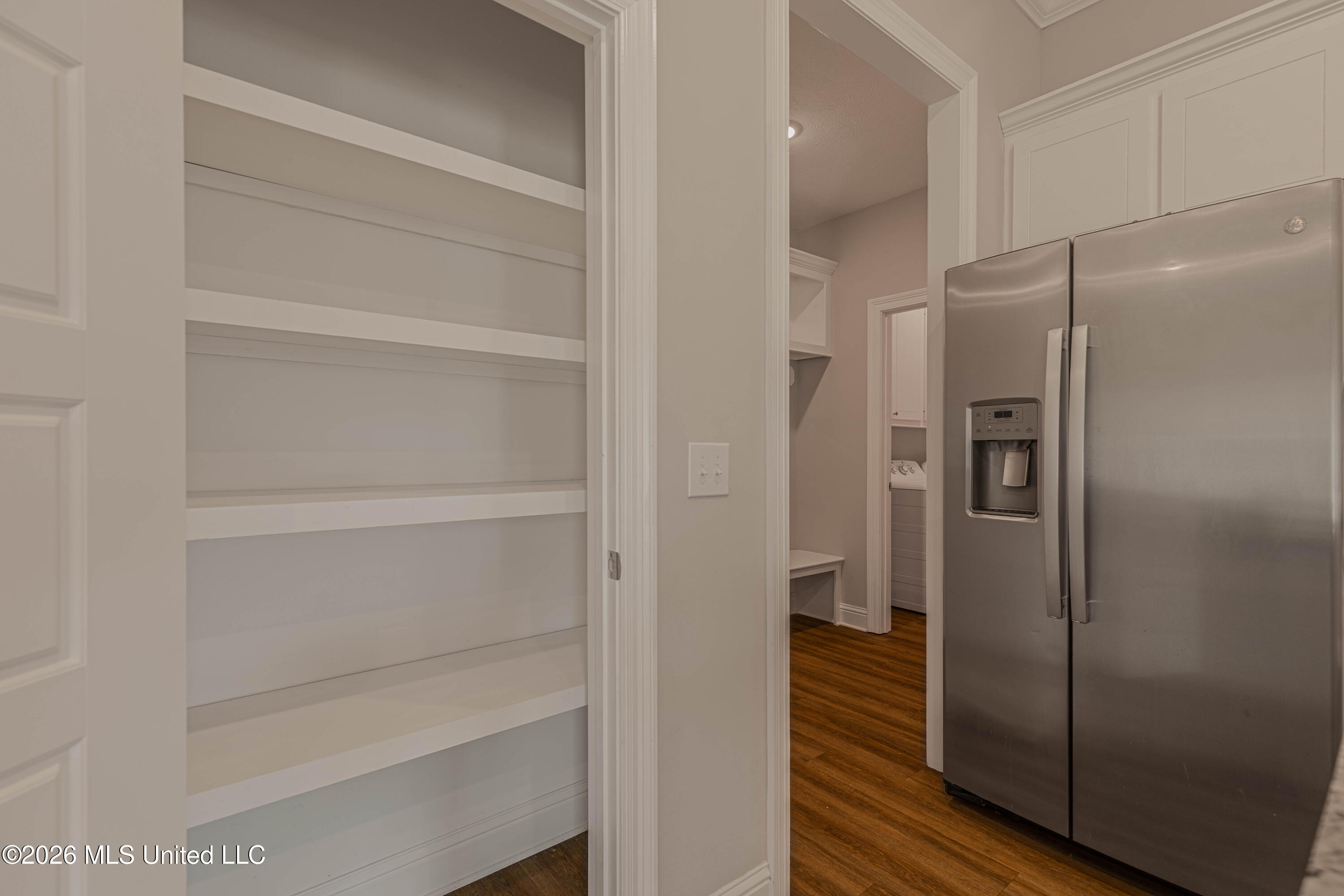 203 Silver Maple Place Property Photo 23