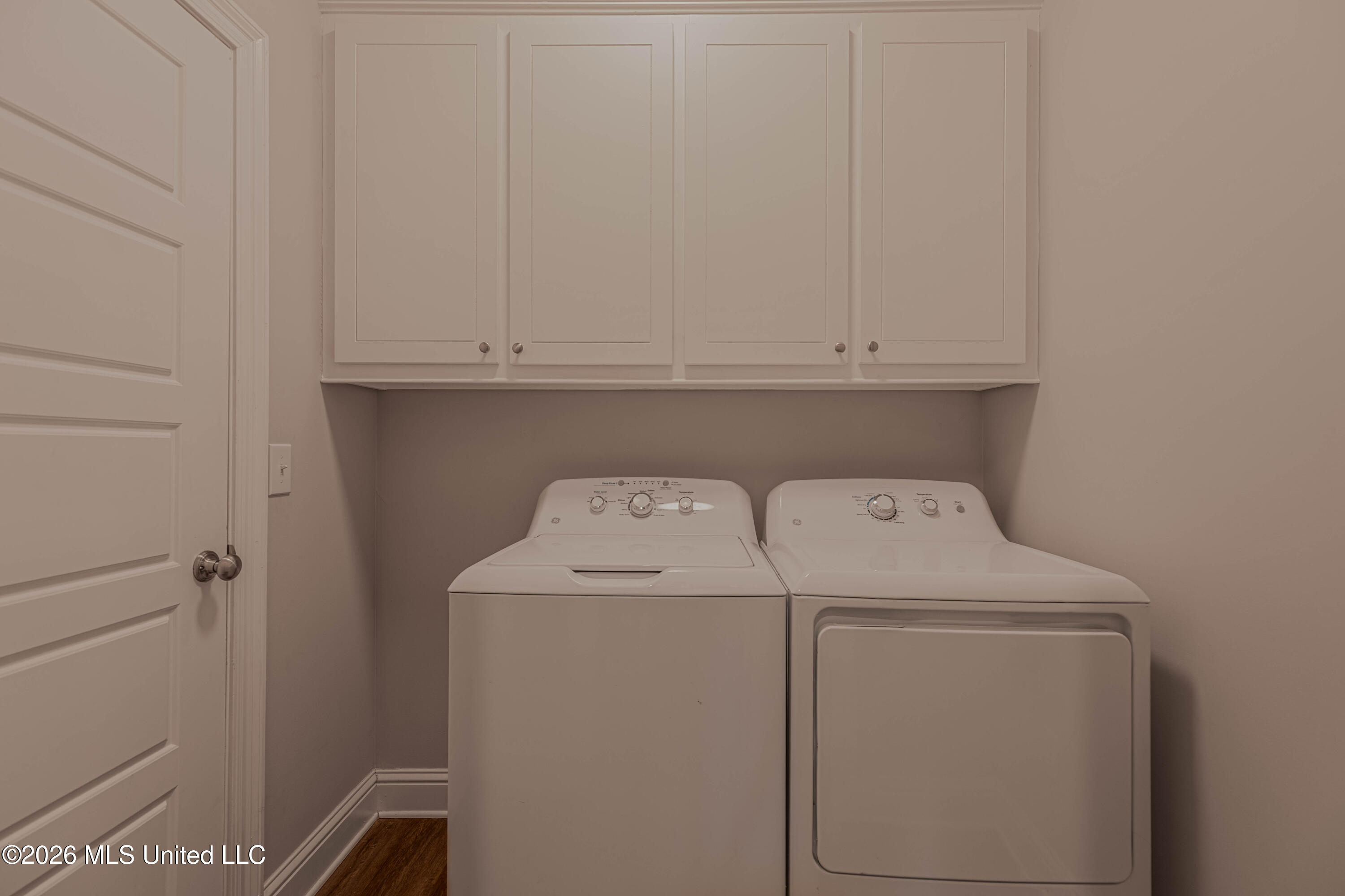 203 Silver Maple Place Property Photo 25