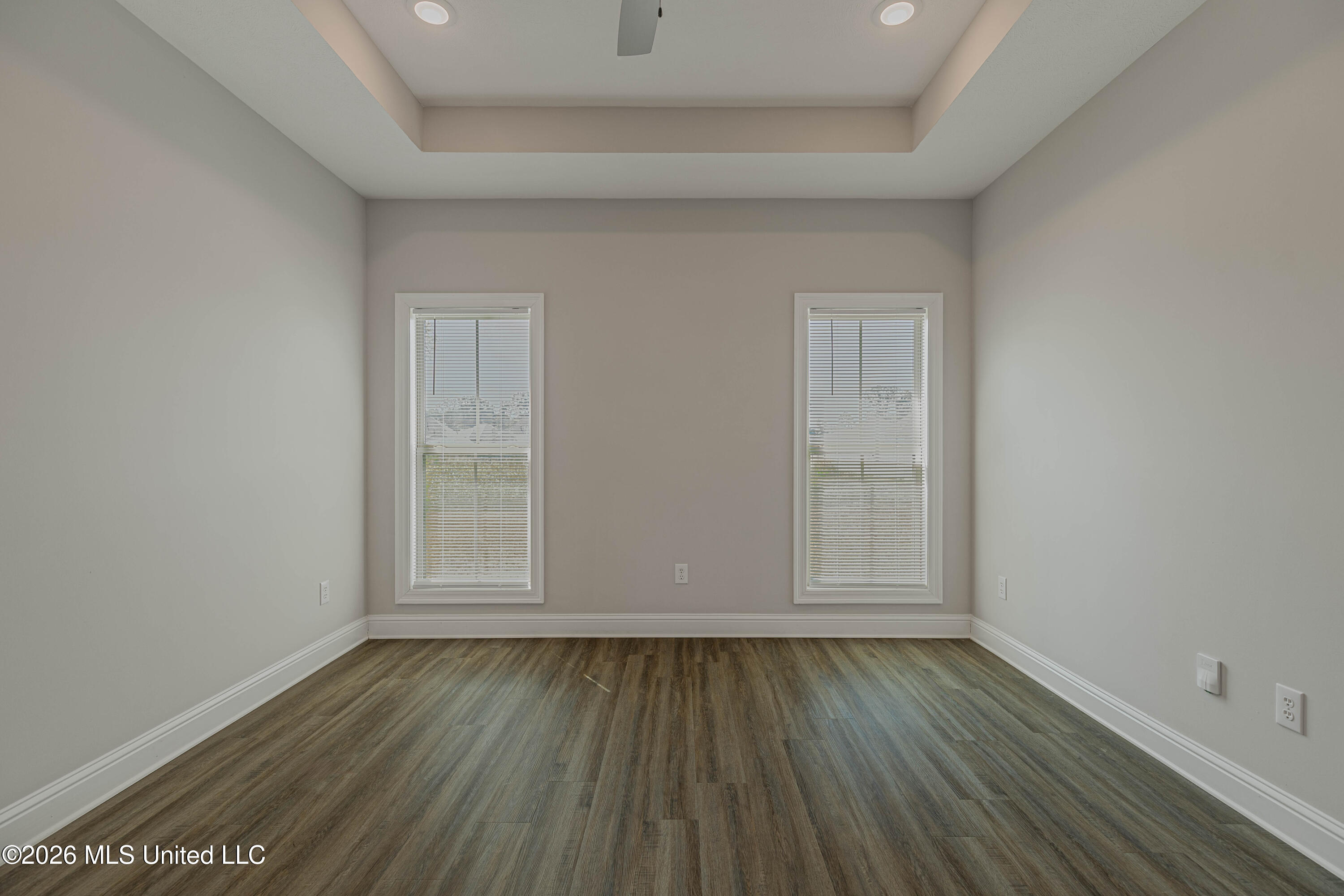 203 Silver Maple Place Property Photo 28
