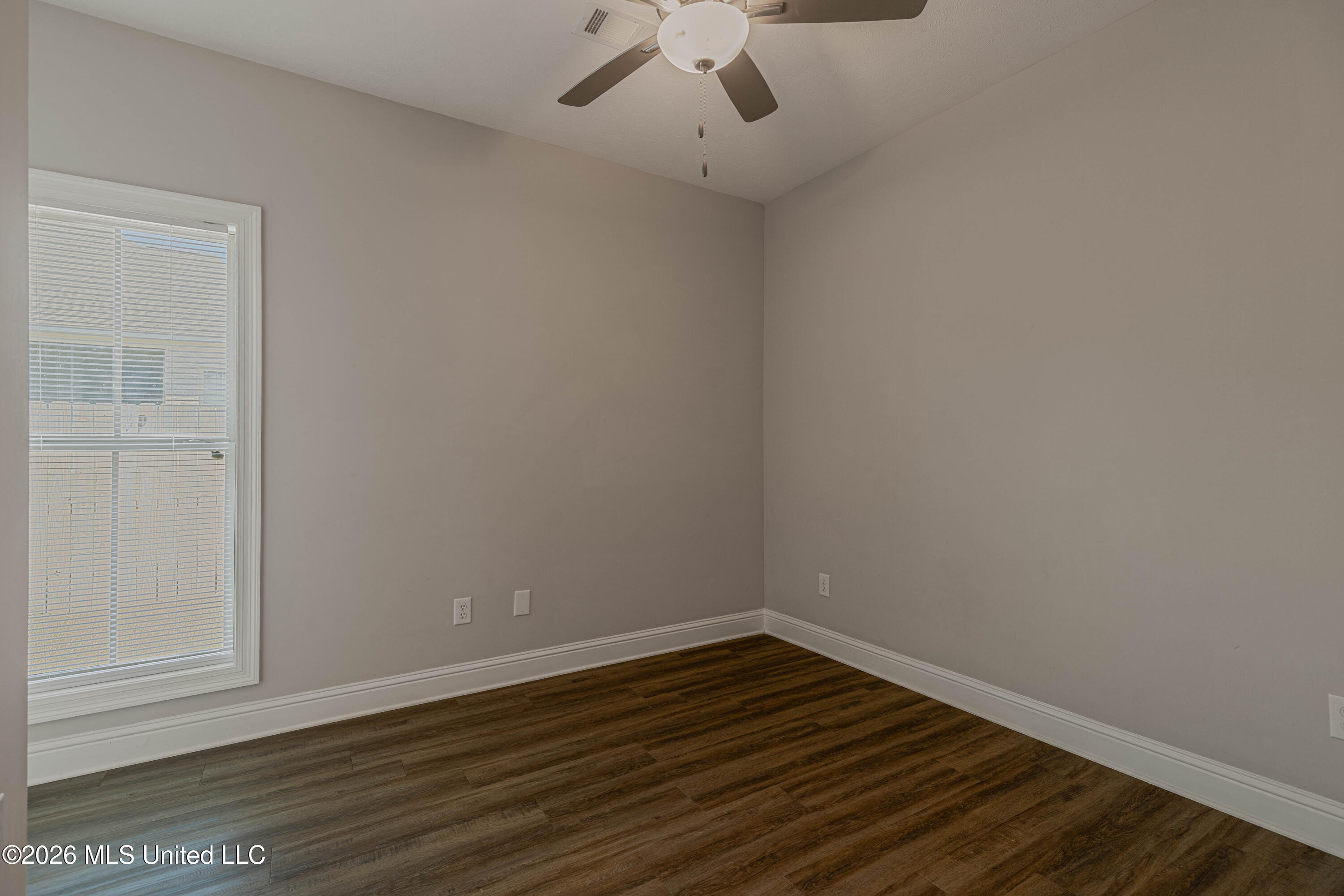 203 Silver Maple Place Property Photo 36