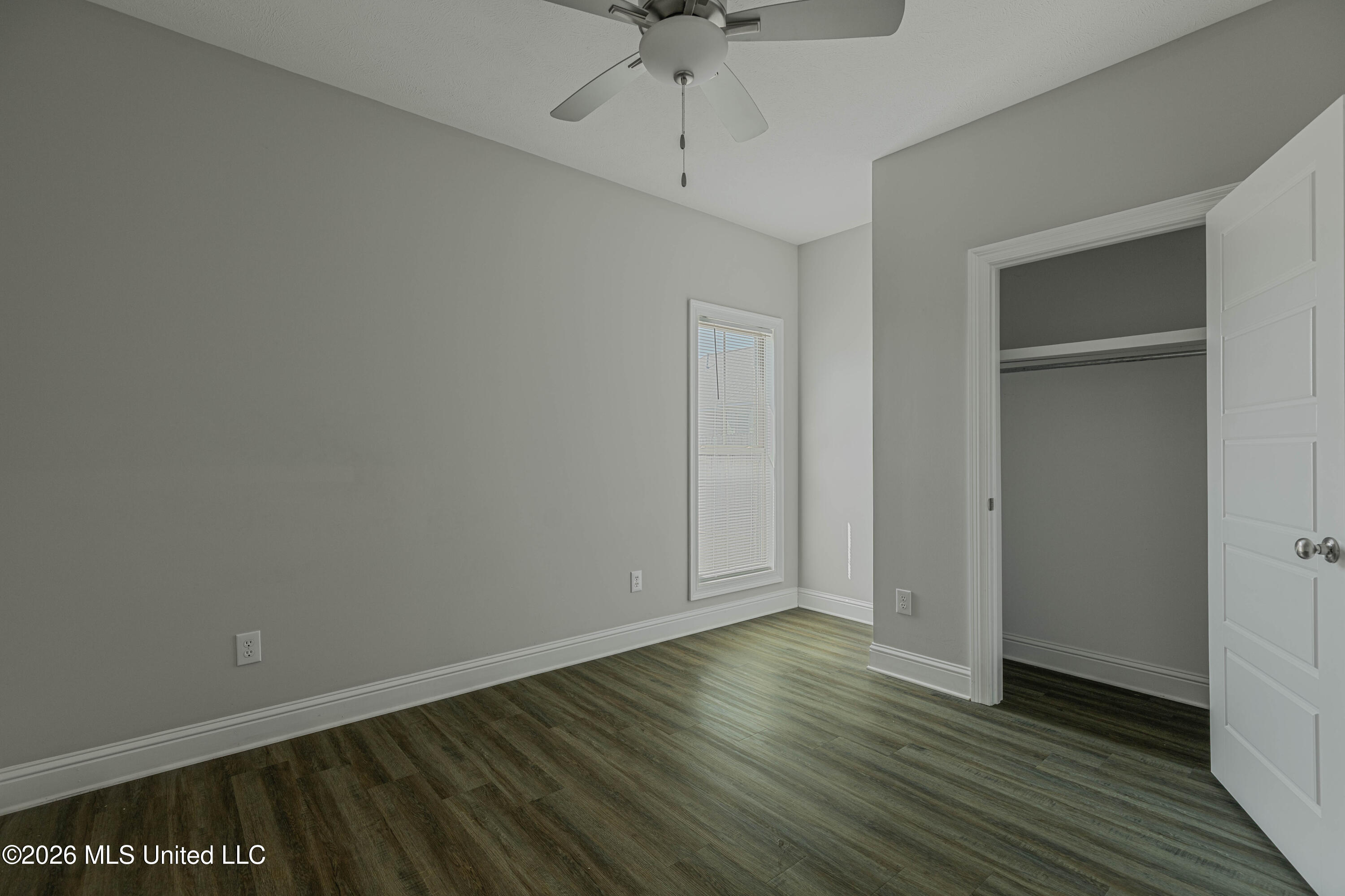 203 Silver Maple Place Property Photo 40