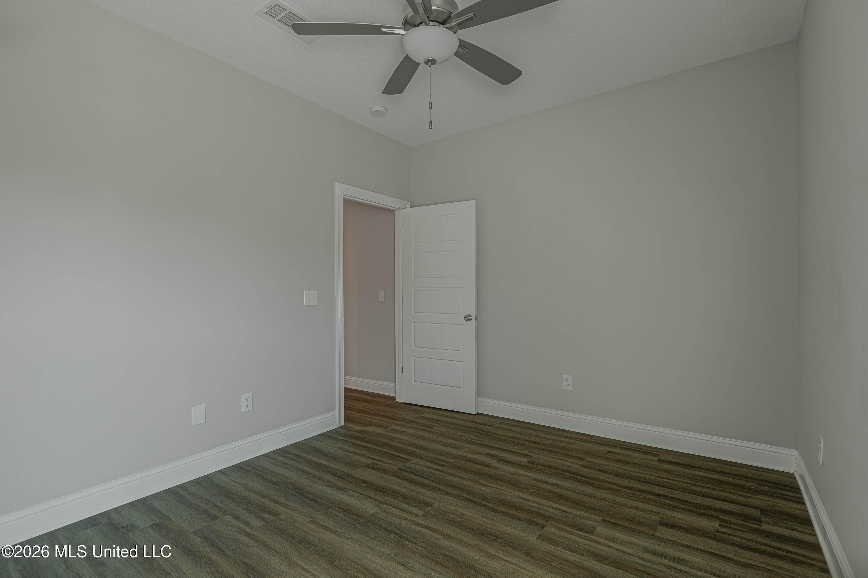 203 Silver Maple Place Property Photo 41