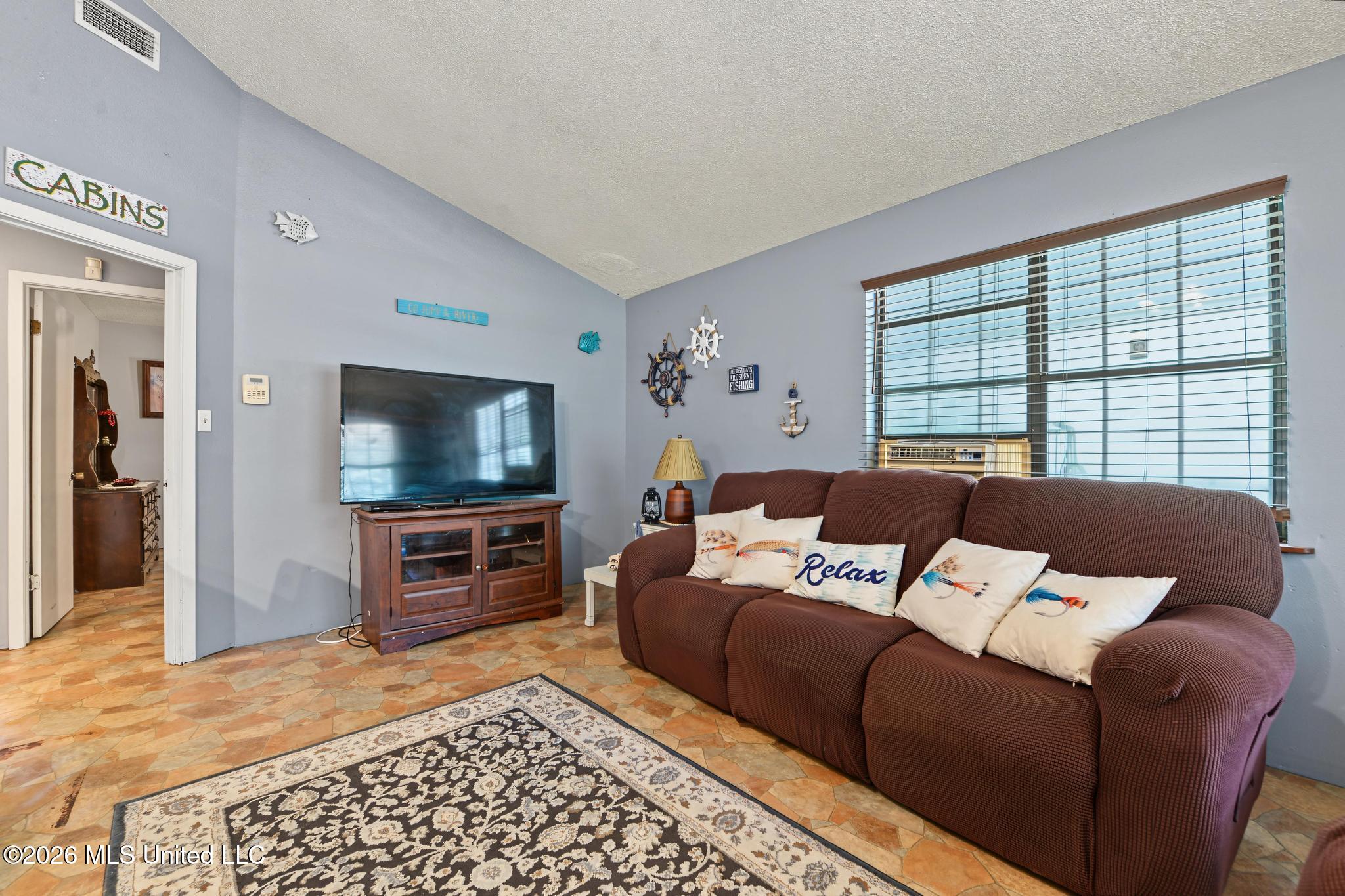 132 River Bend Road Property Photo 4