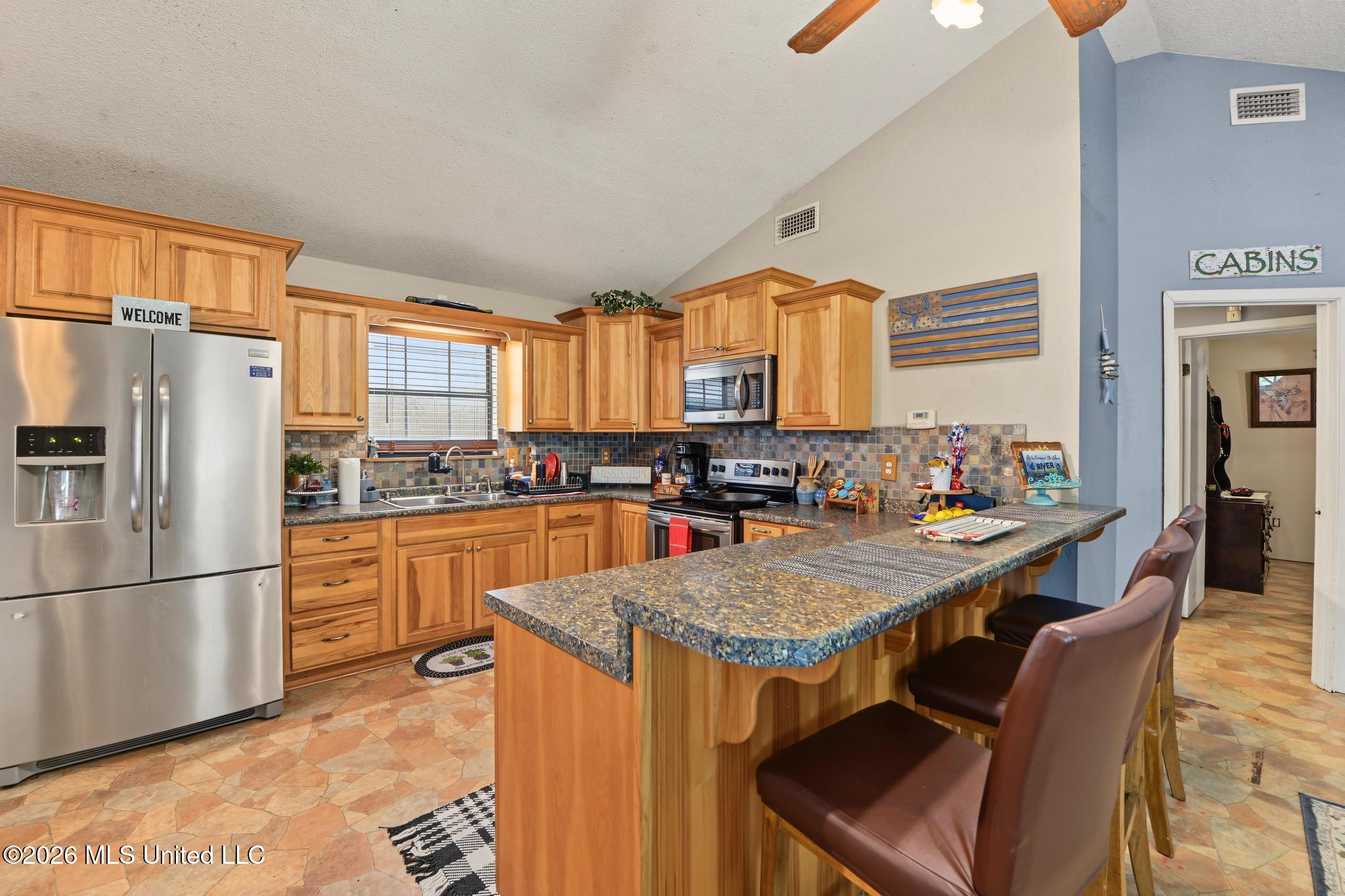 132 River Bend Road Property Photo 8