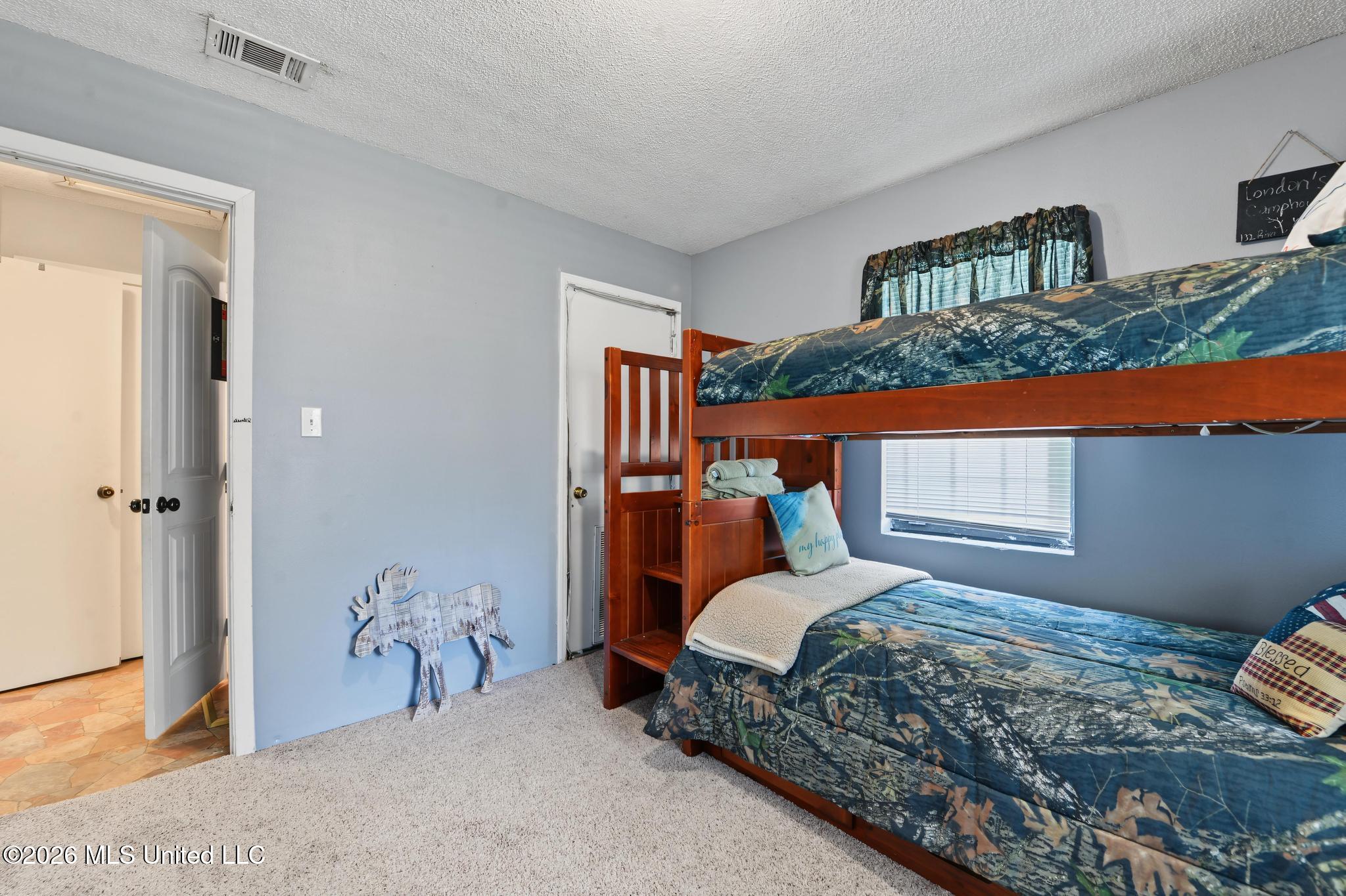 132 River Bend Road Property Photo 14