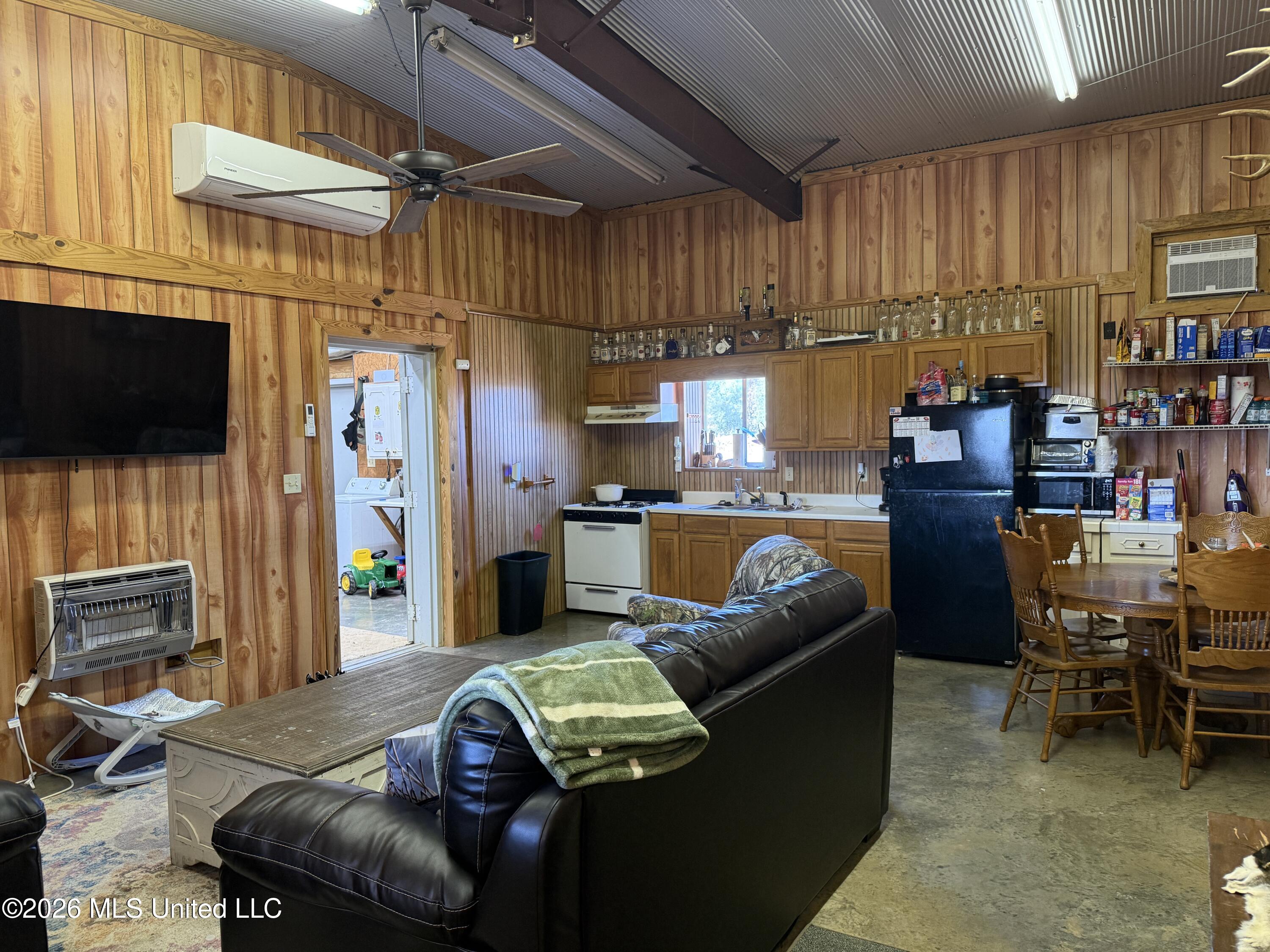 Cr 474 Property Photo 4