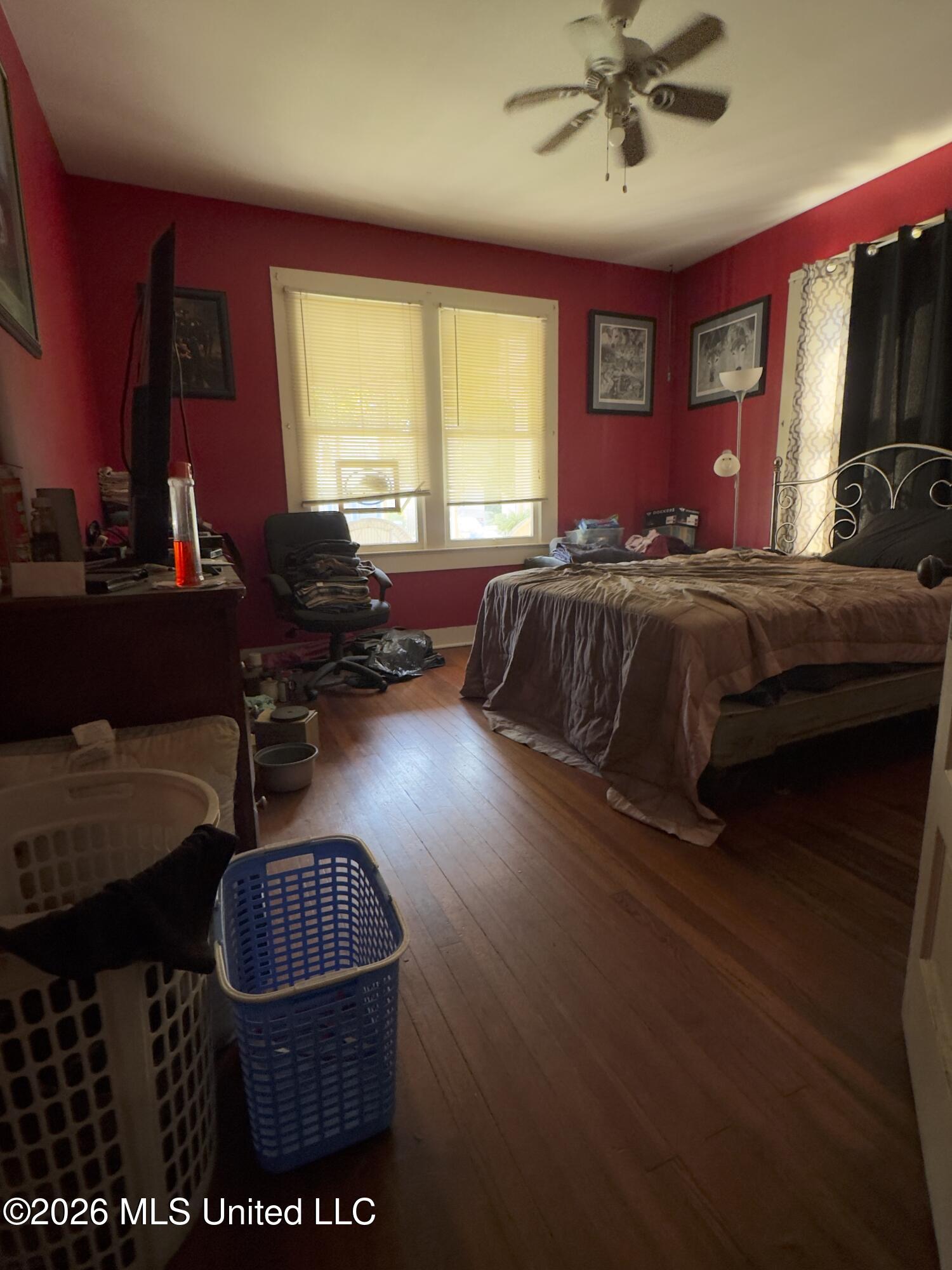 2405 East Avenue Property Photo 11