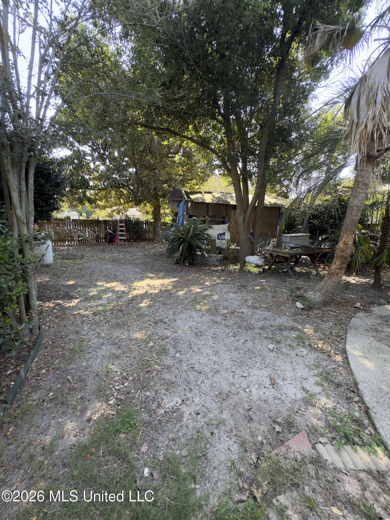 2405 East Avenue Property Photo 16