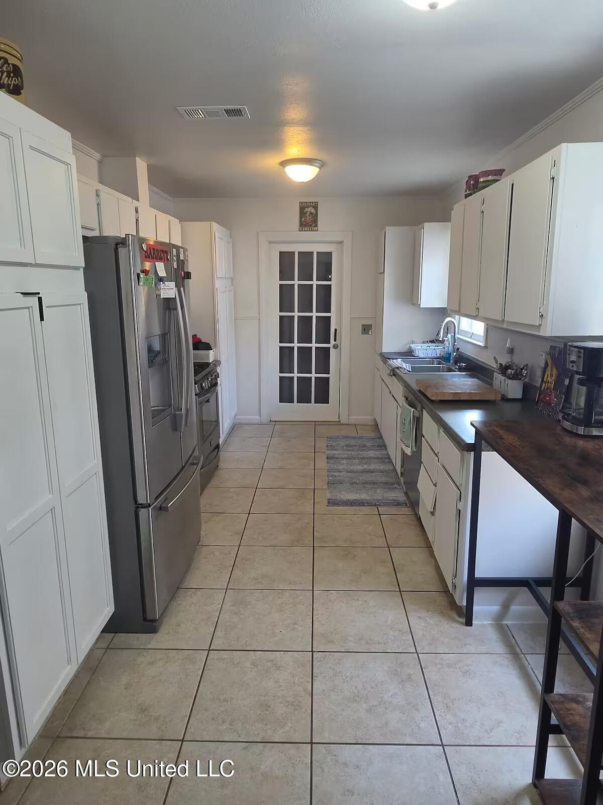 1228 32nd Avenue Property Photo 3