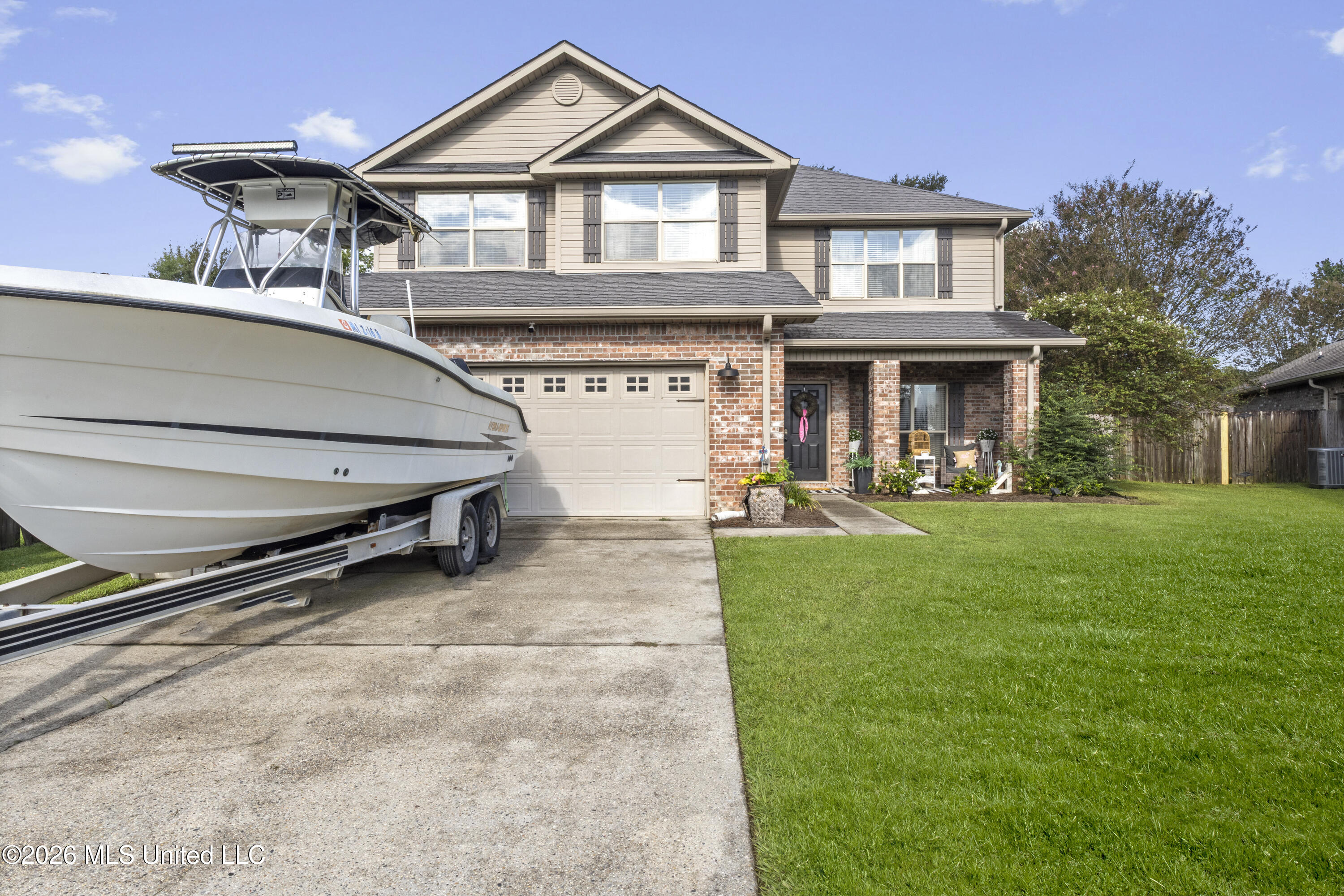 13212 Meadowland Court Property Photo 2