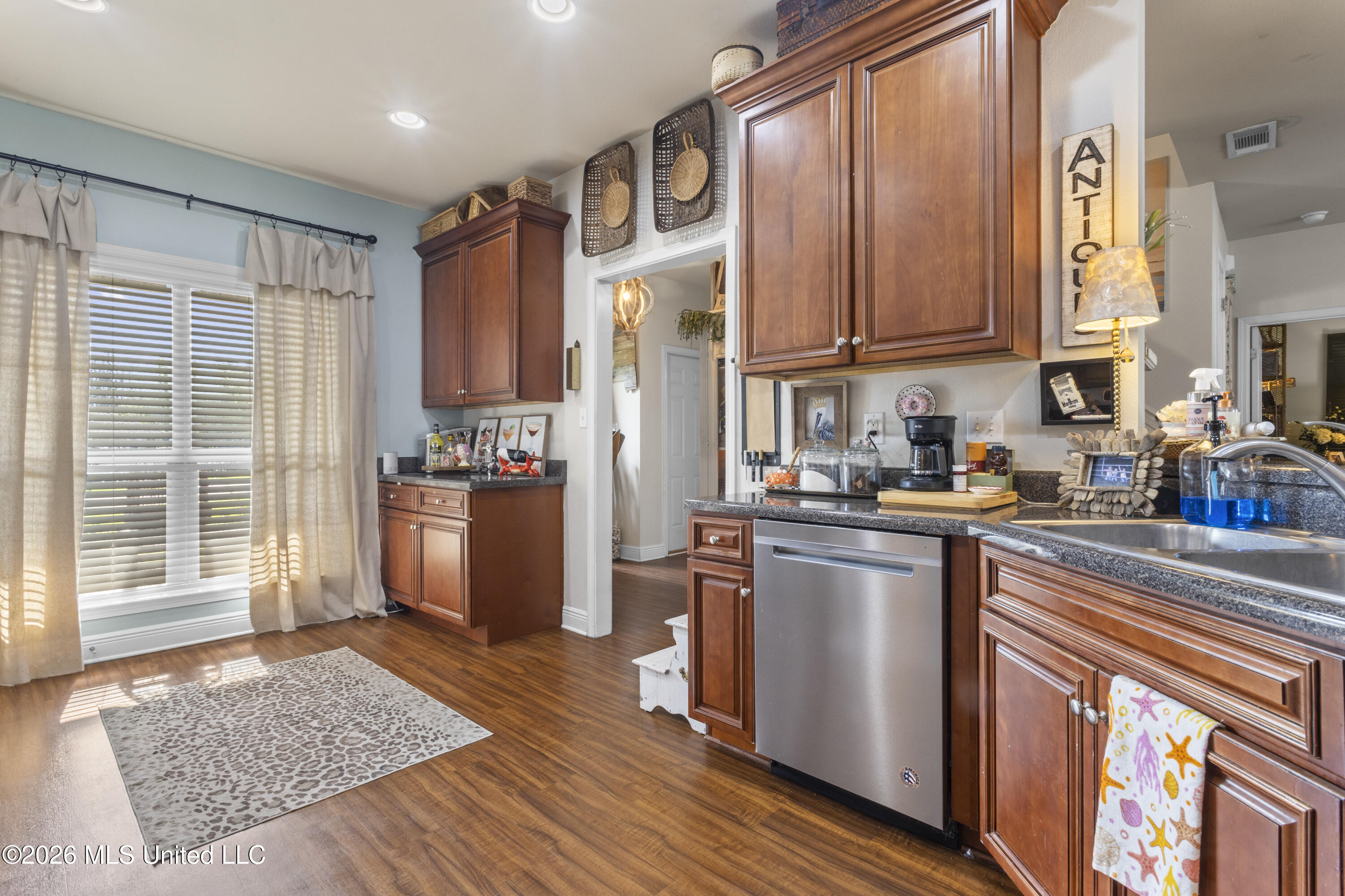13212 Meadowland Court Property Photo 13