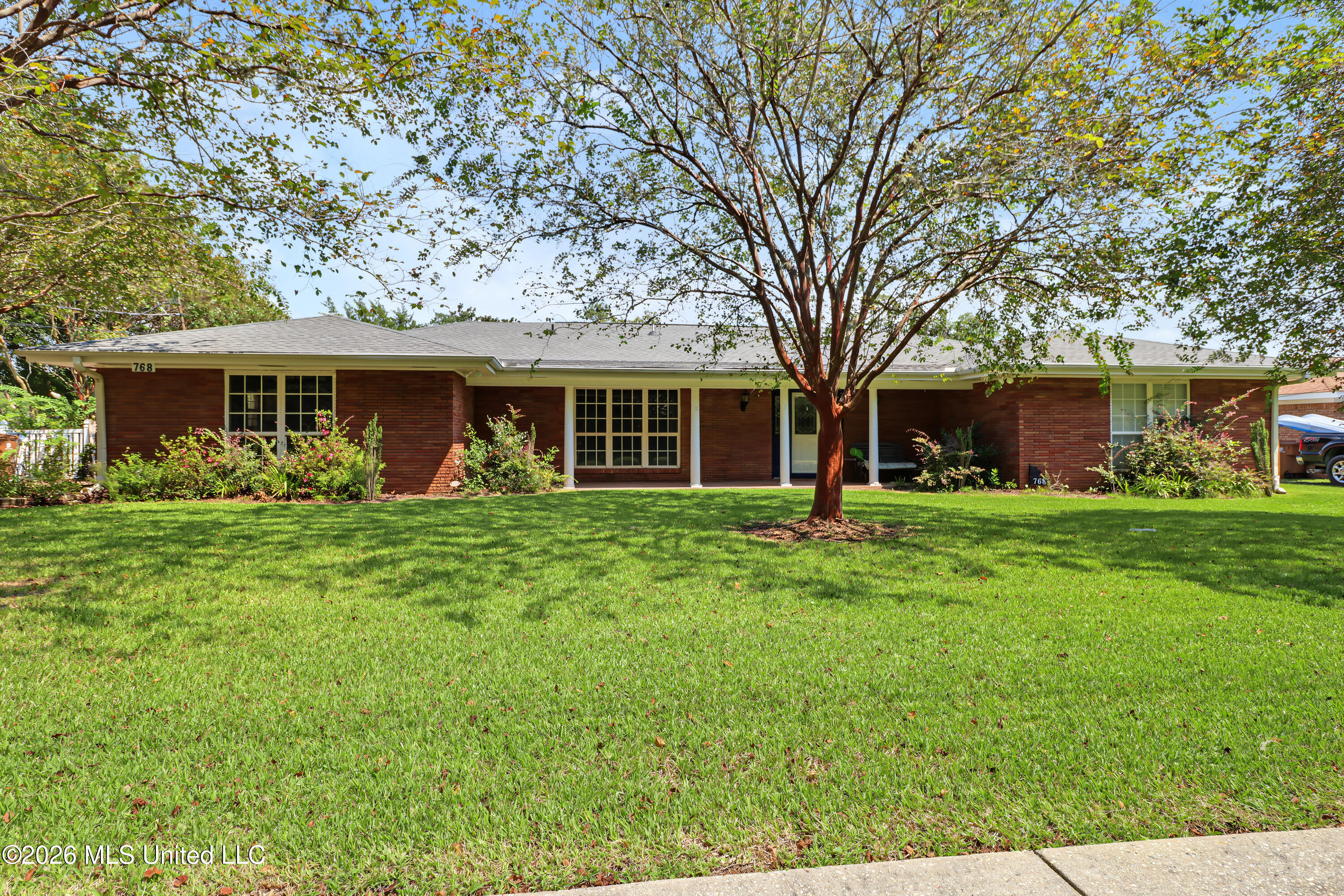 768 Hengen Lane Property Photo 1