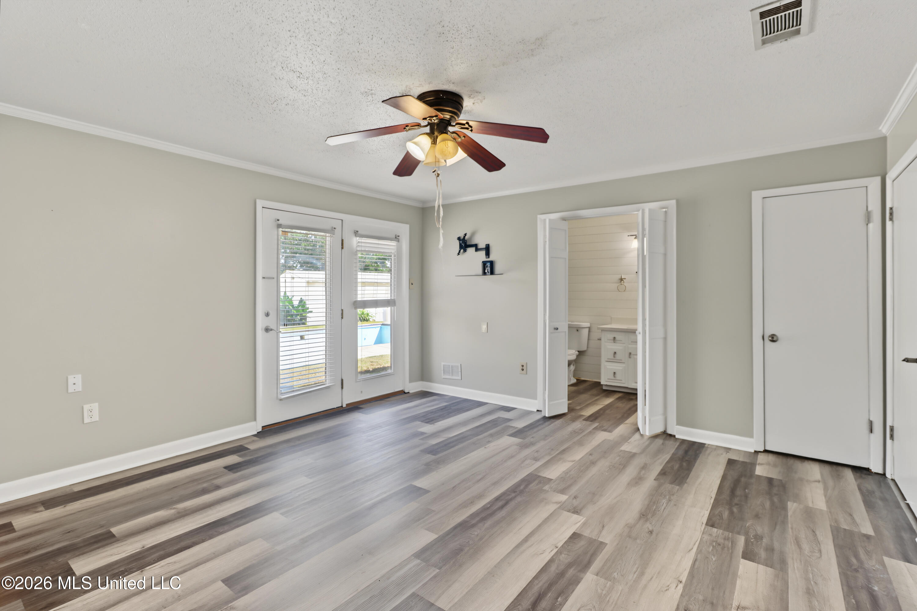 768 Hengen Lane Property Photo 15