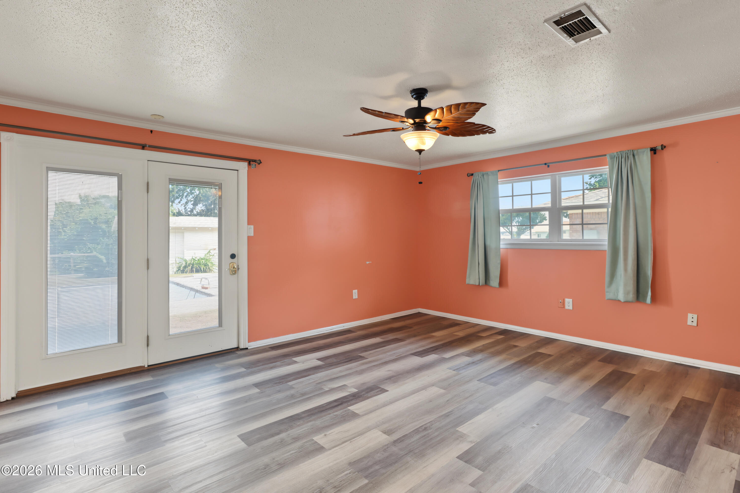 768 Hengen Lane Property Photo 17