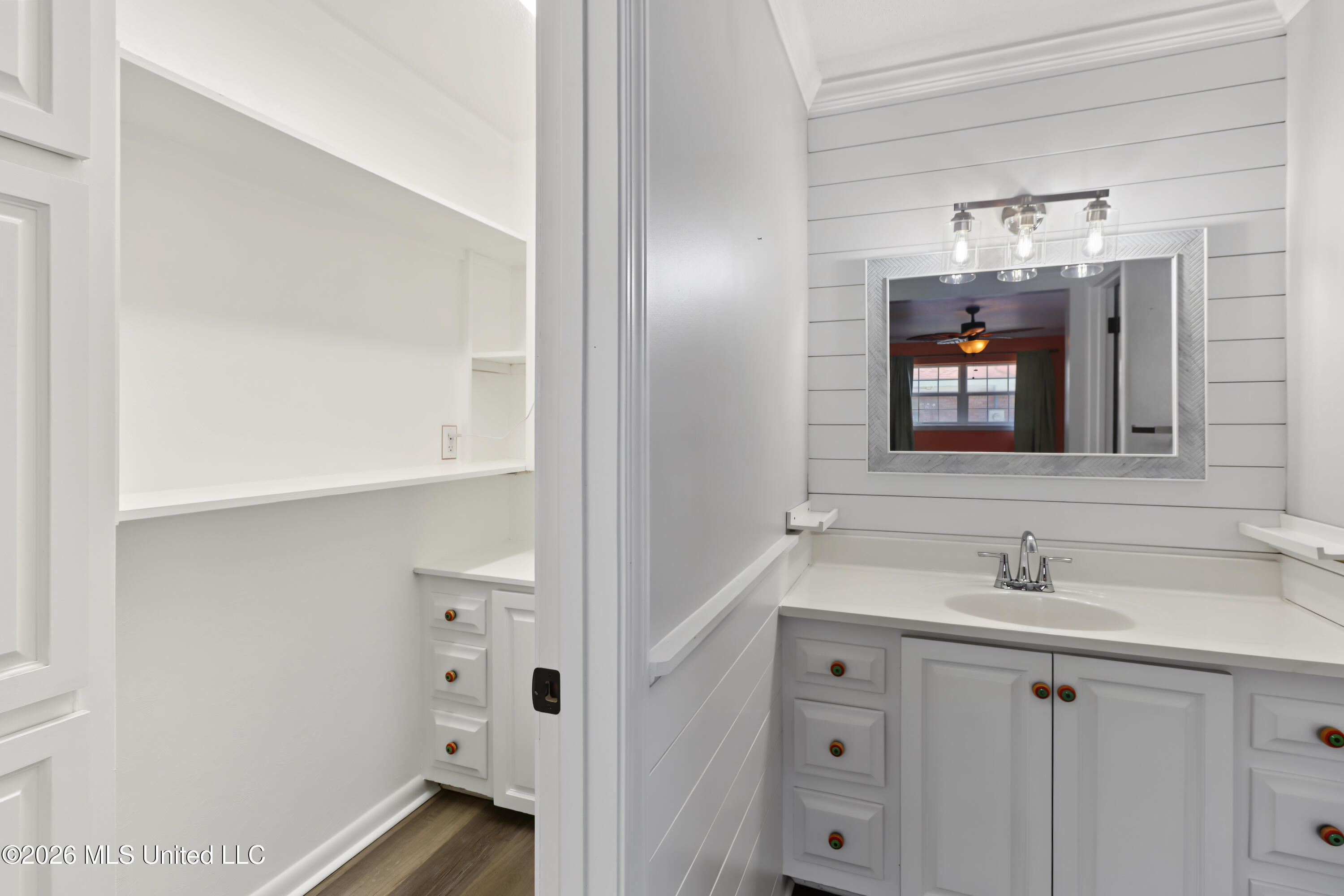 768 Hengen Lane Property Photo 21