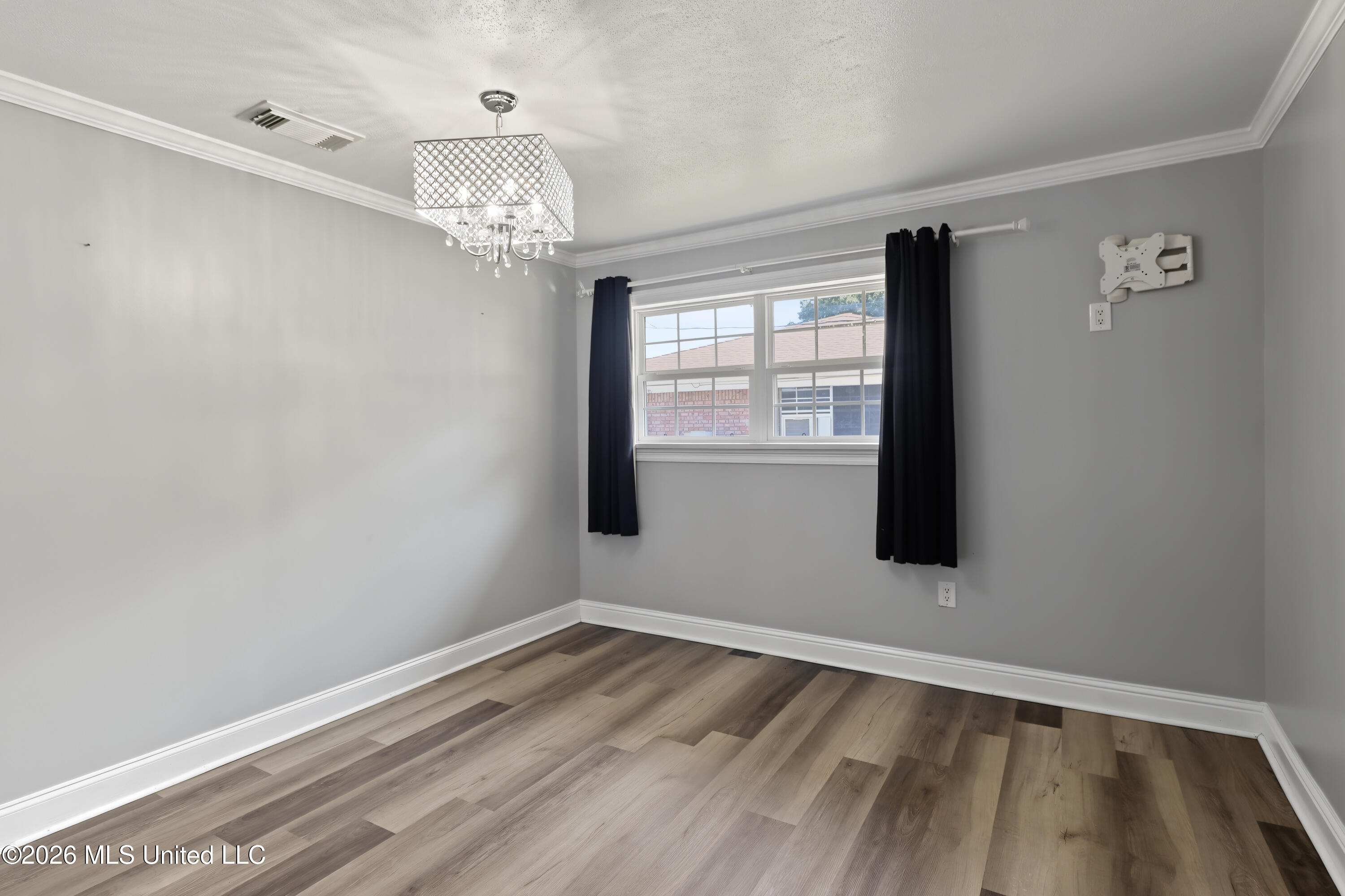 768 Hengen Lane Property Photo 23