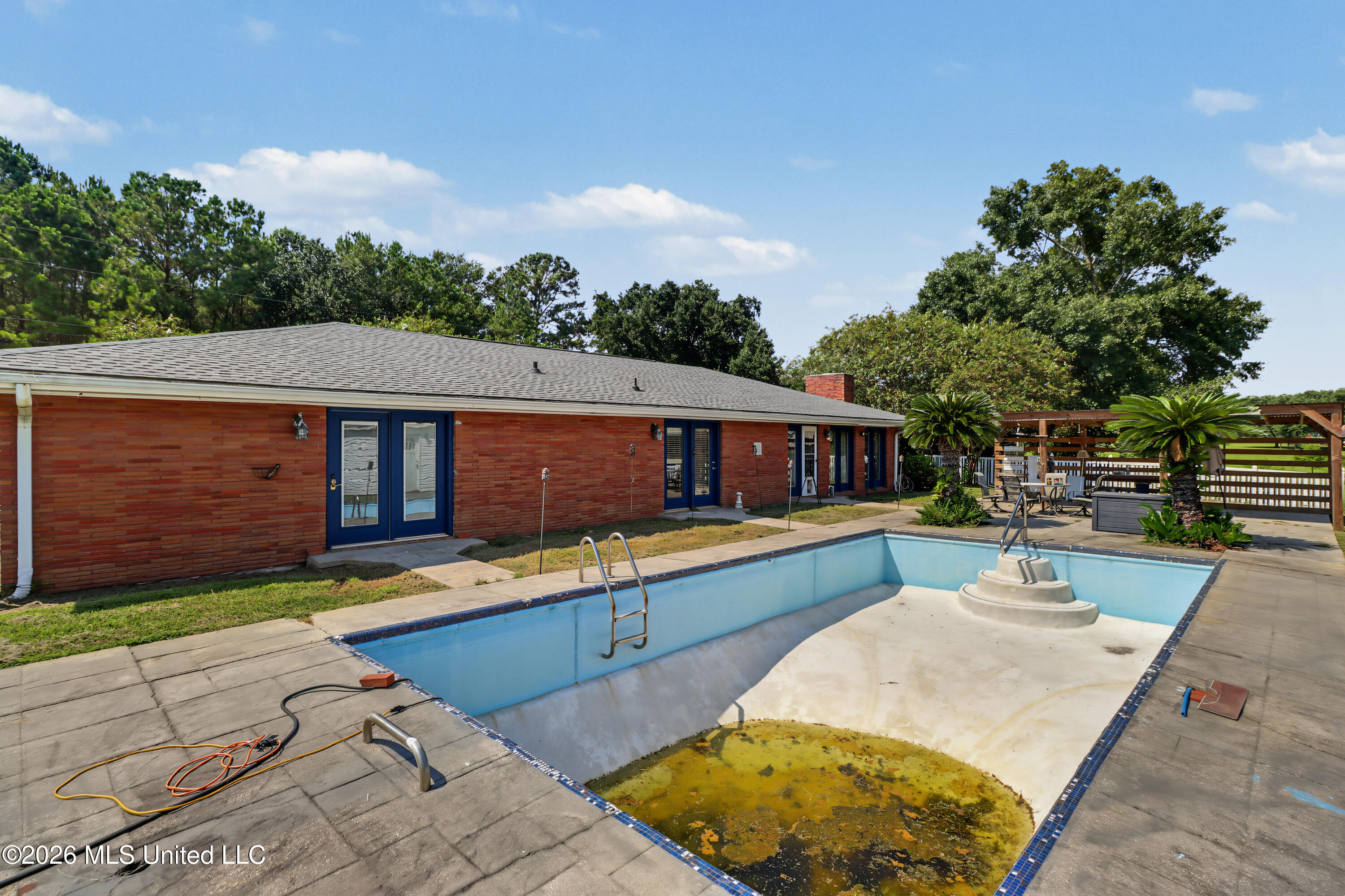 768 Hengen Lane Property Photo 32