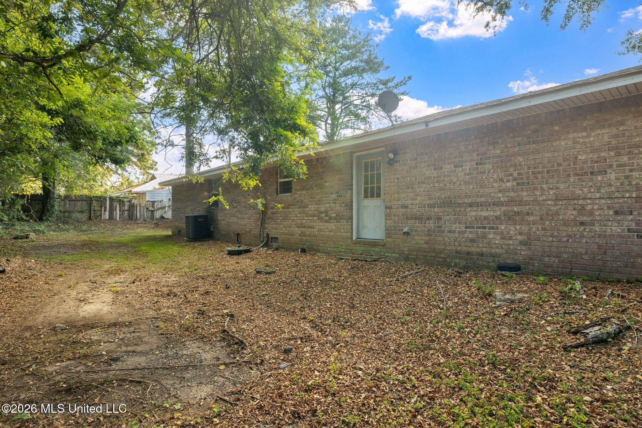 8898 N Lauderdale Toomsuba Road Property Photo 20