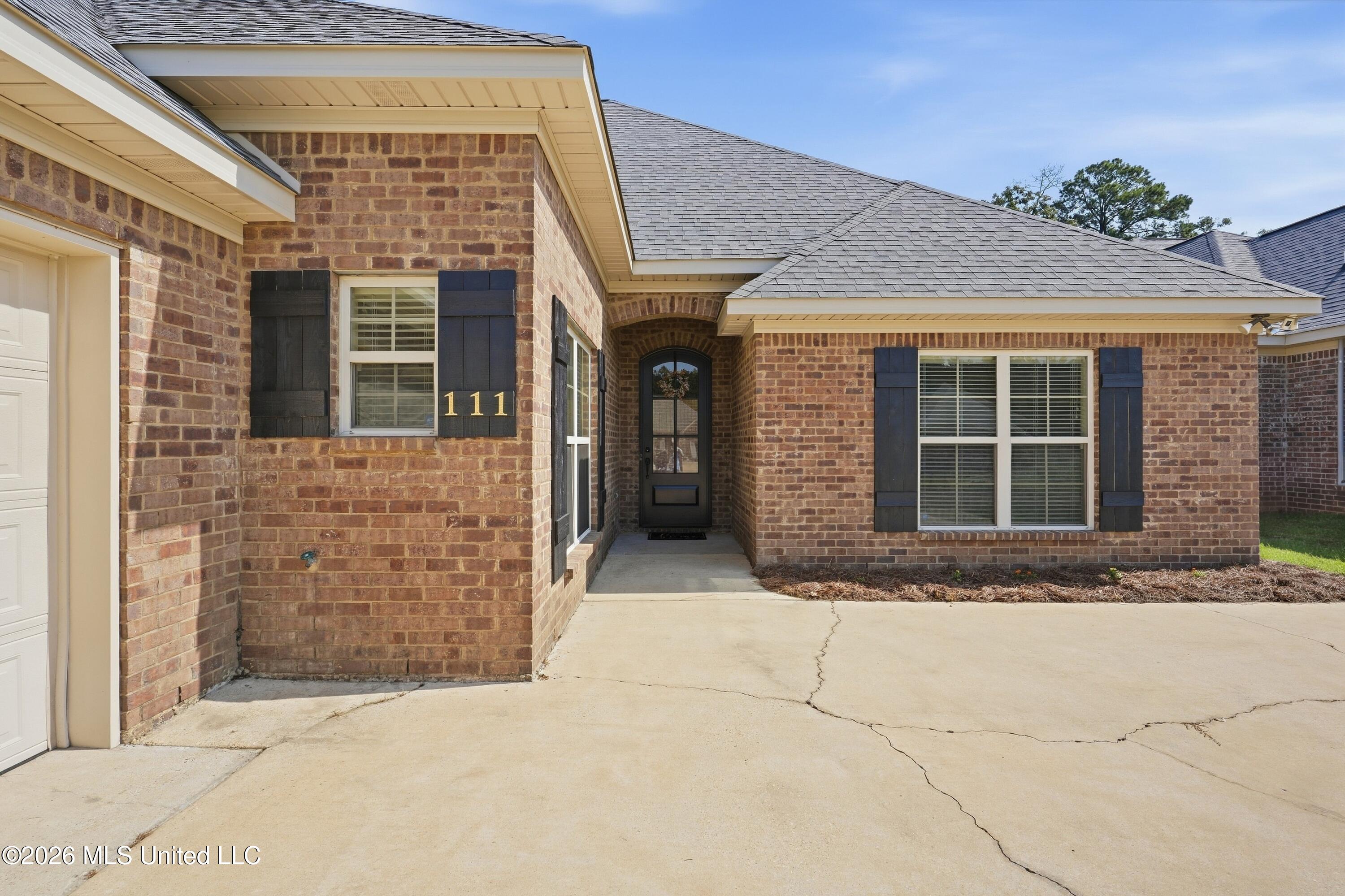 111 Ashley Park Drive Property Photo 2
