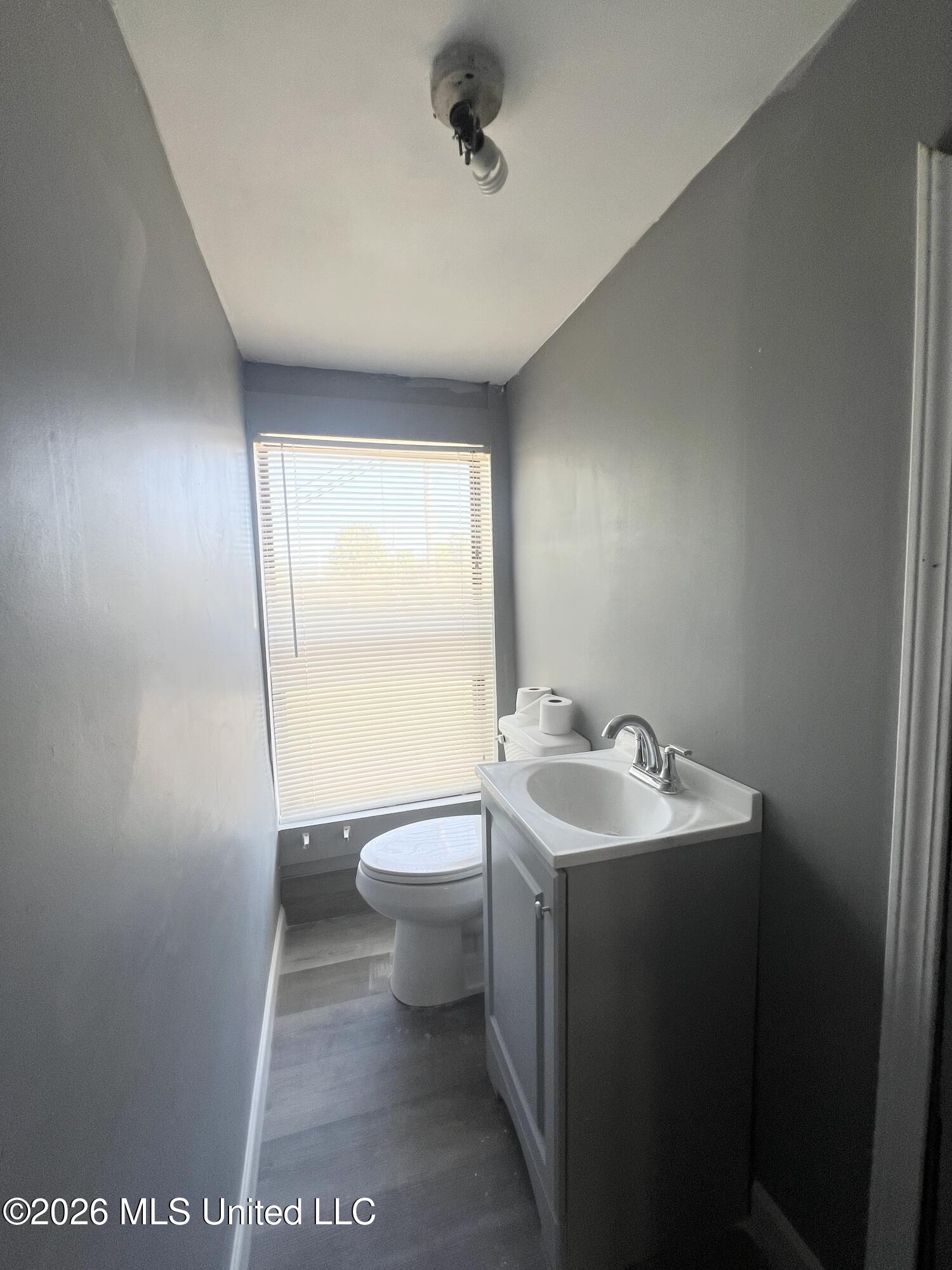 8725 Highway 51 Property Photo 5
