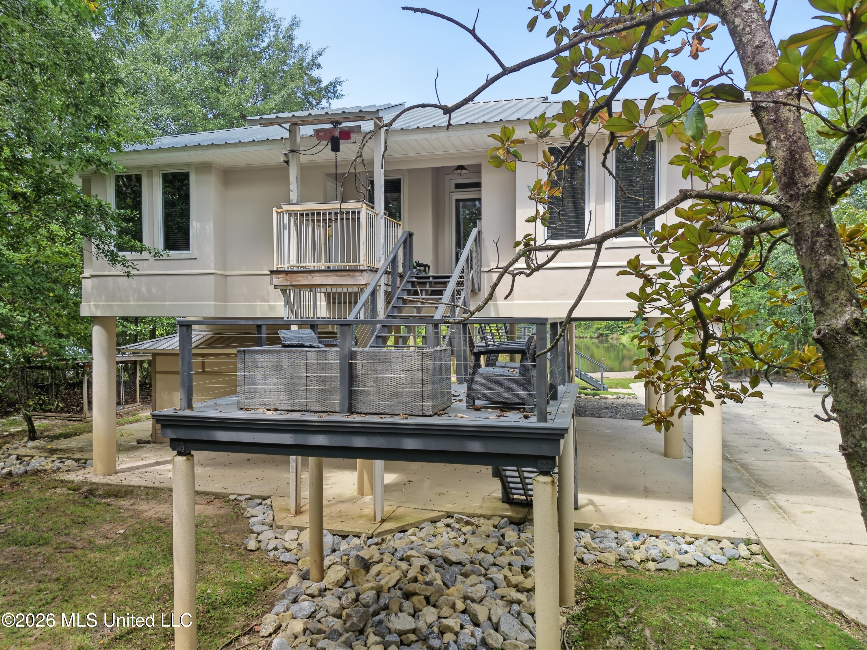 13009 Riverland Drive Property Photo 3