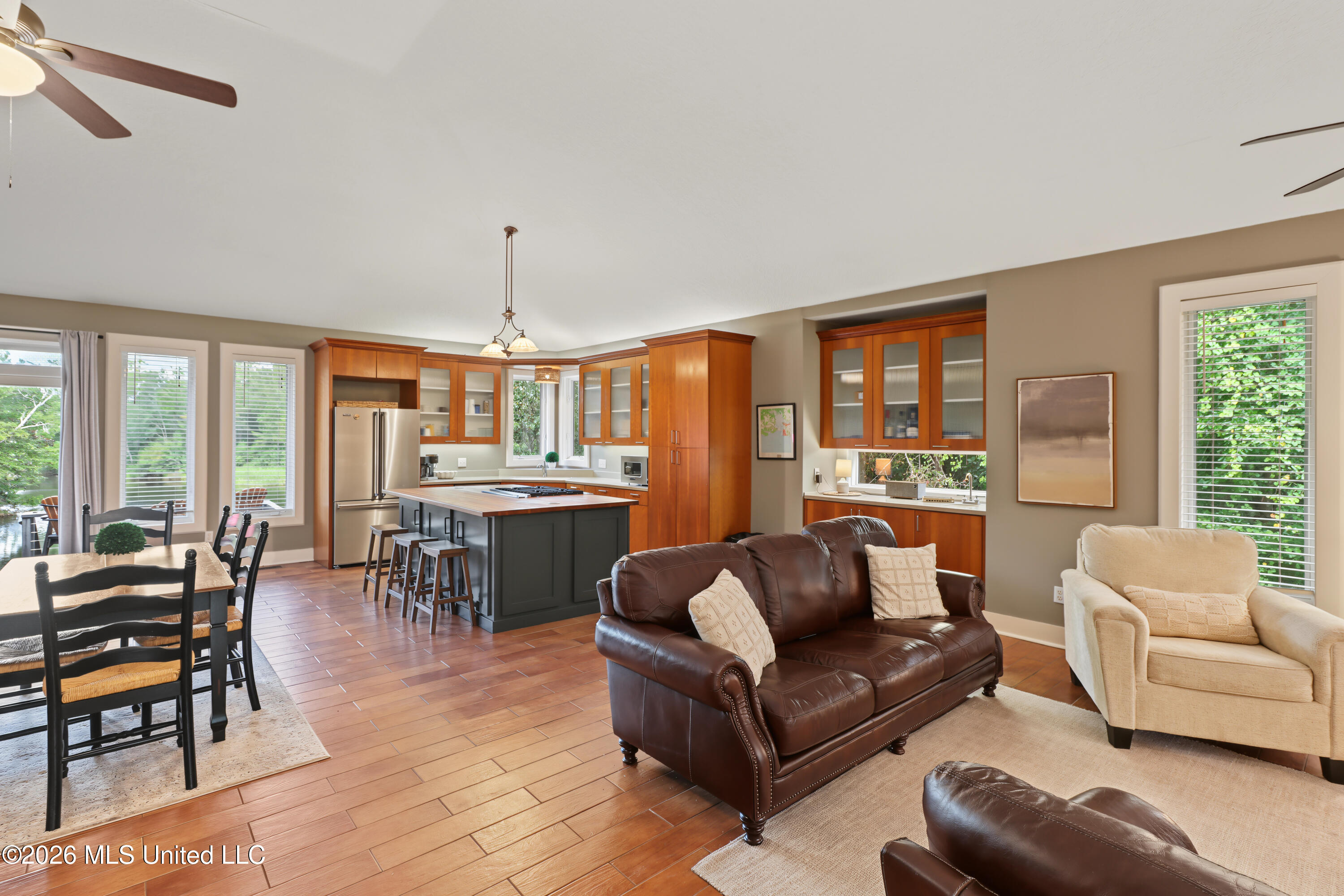 13009 Riverland Drive Property Photo 4